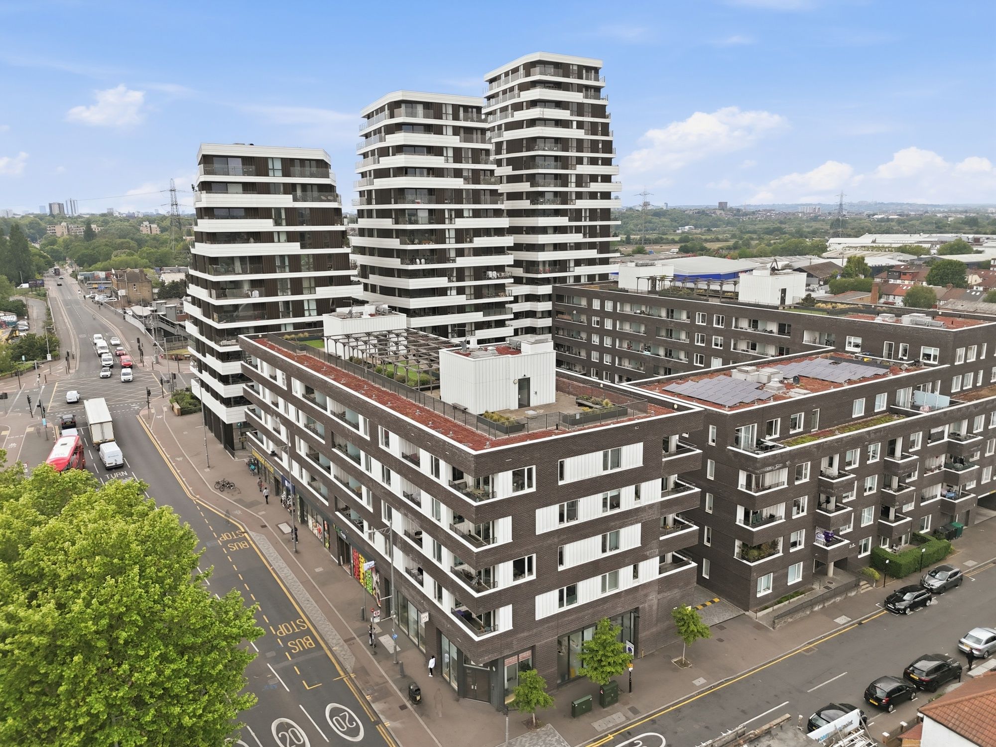 1 bed apartment for sale in Beck Square, London, E10  - Property Image 18