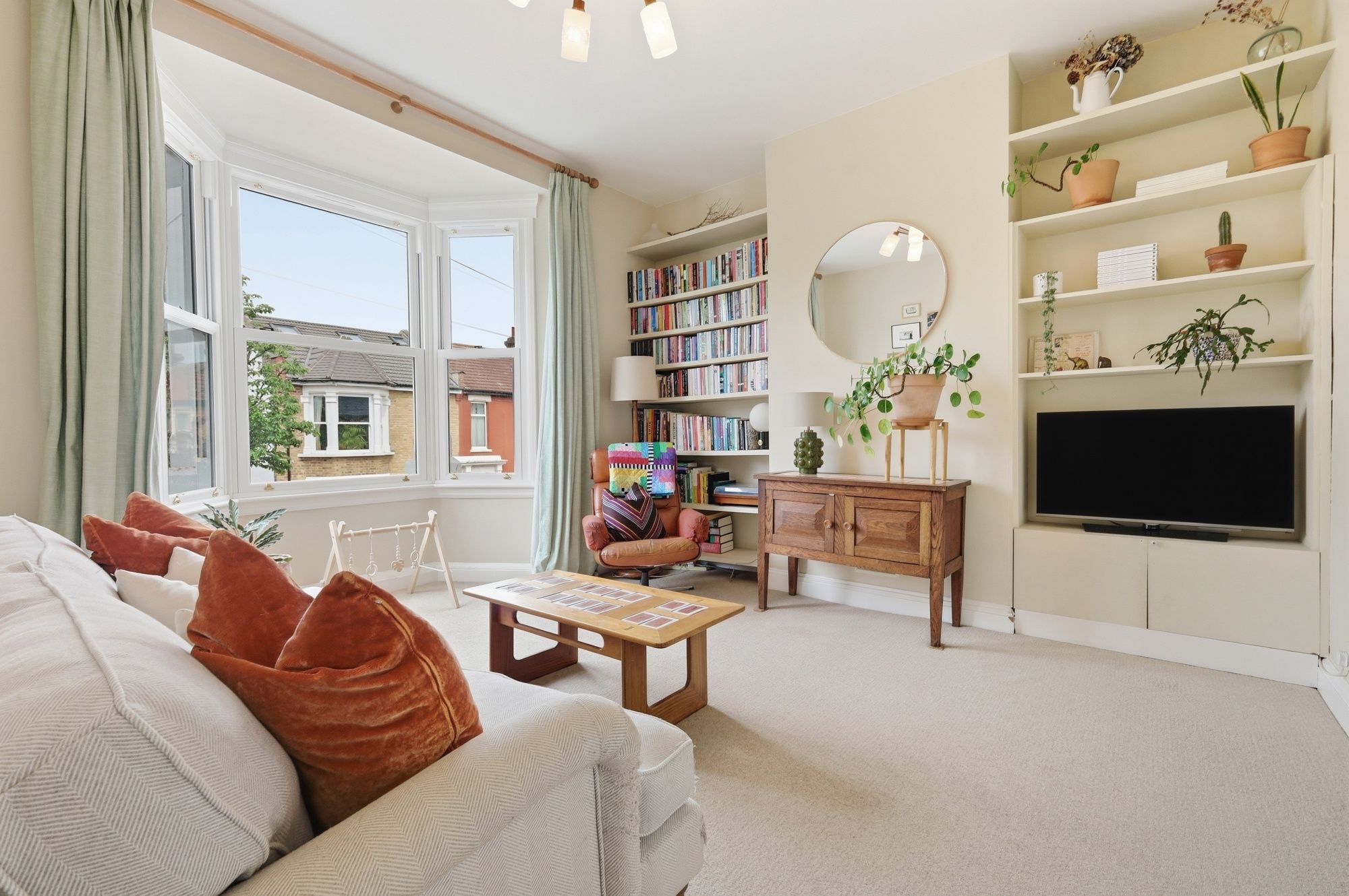 2 bed flat for sale in Tyndall Road, Leyton, E10 1