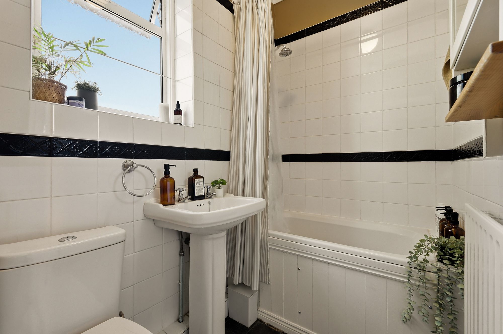 2 bed flat for sale in Albert Road, Leyton, E10  - Property Image 9
