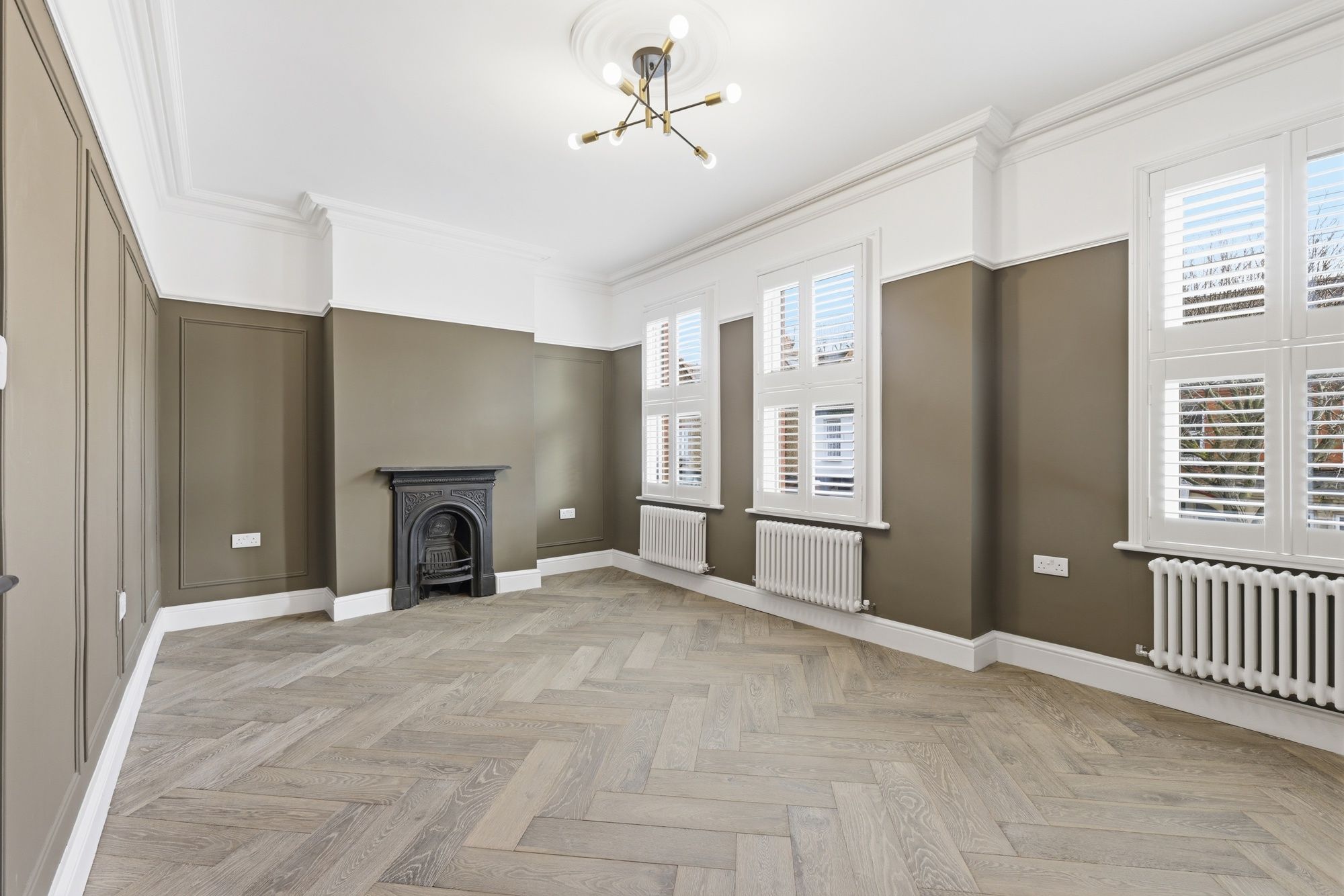 2 bed flat for sale in Clementina Road, Leyton, E10  - Property Image 3