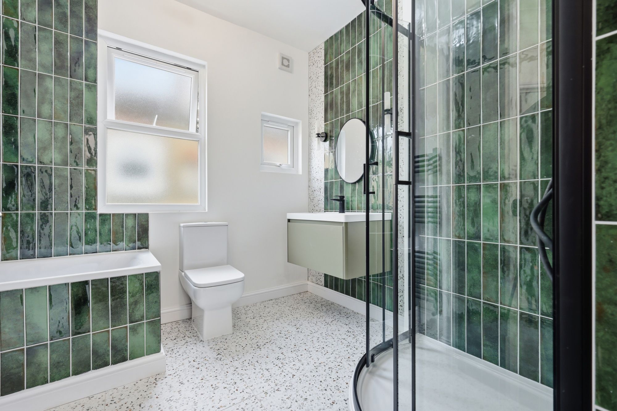 2 bed flat for sale in Clementina Road, Leyton, E10 10