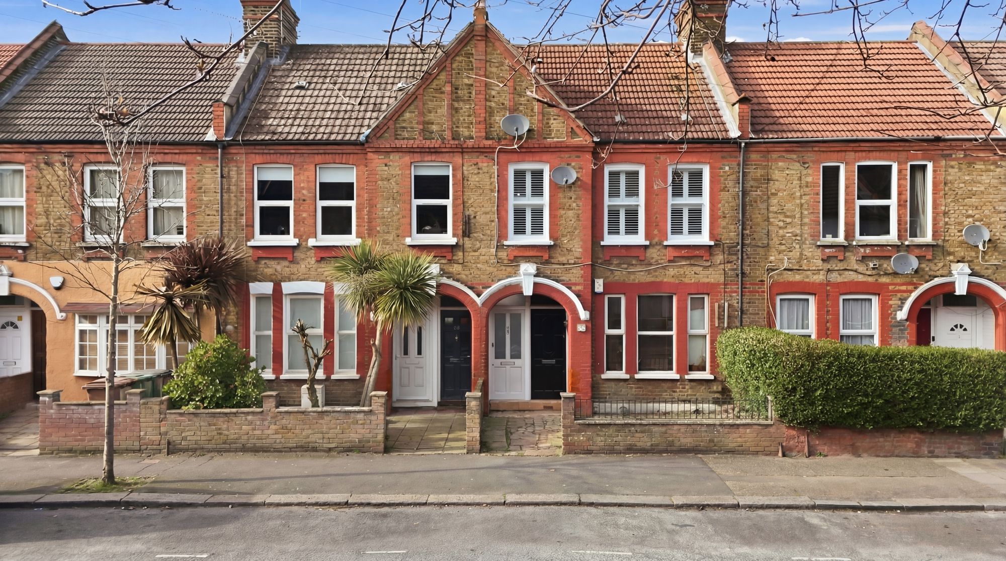 2 bed flat for sale in Clementina Road, Leyton, E10 - Property Image 1