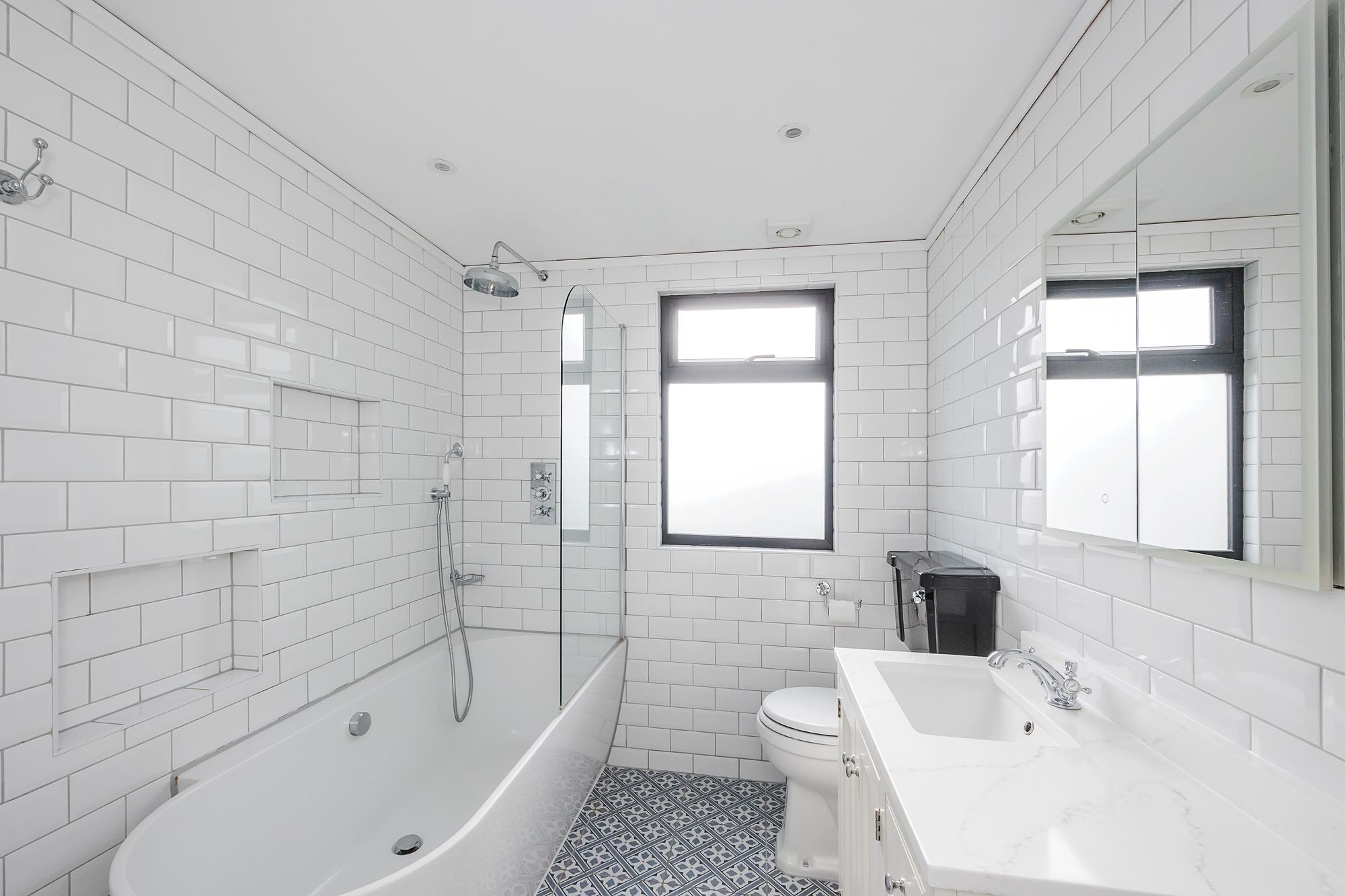 3 bed house to rent in Dawlish Road, Leyton, E10 19