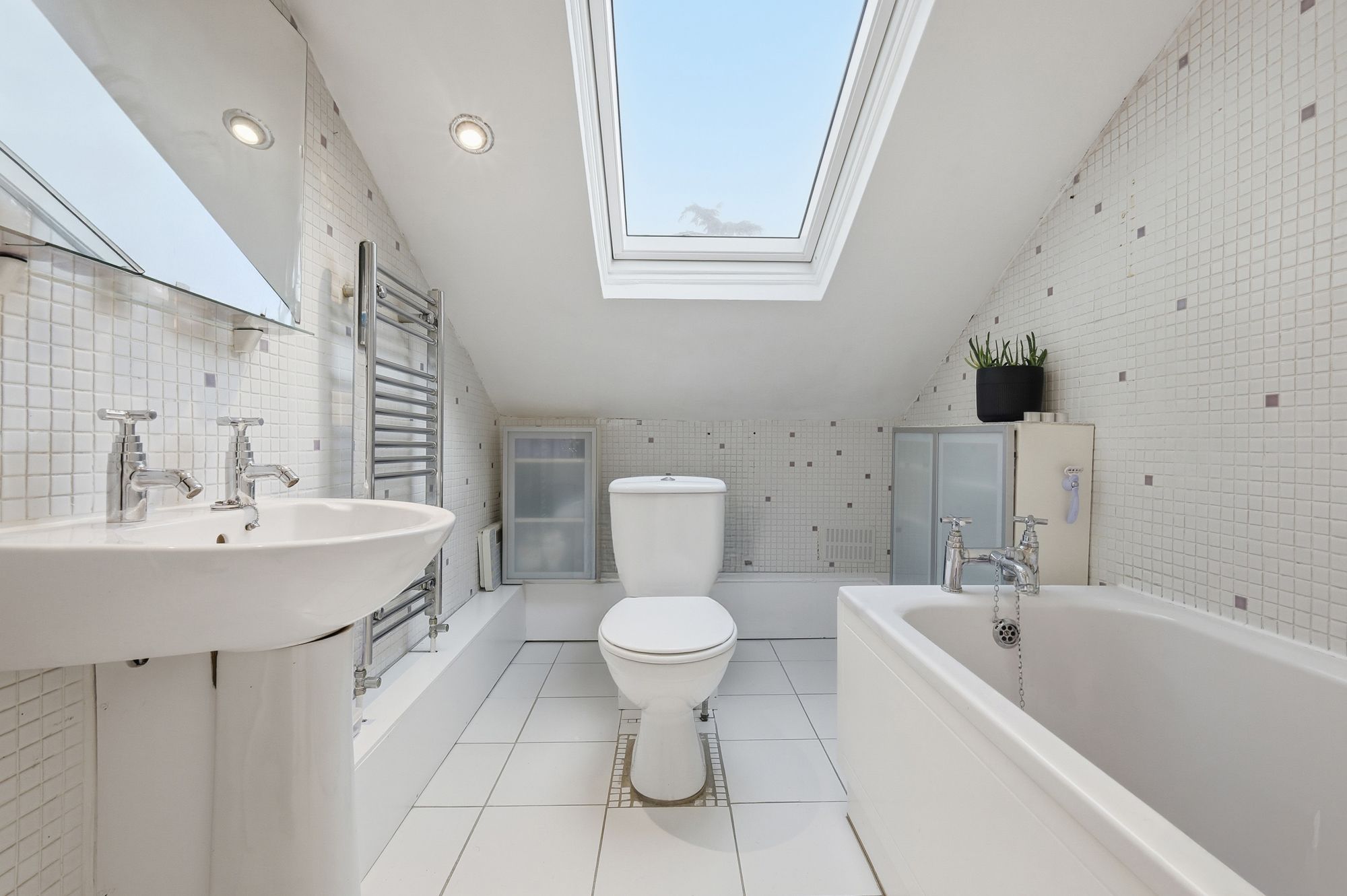 1 bed flat for sale in Grange Park Road, Leyton, E10  - Property Image 11