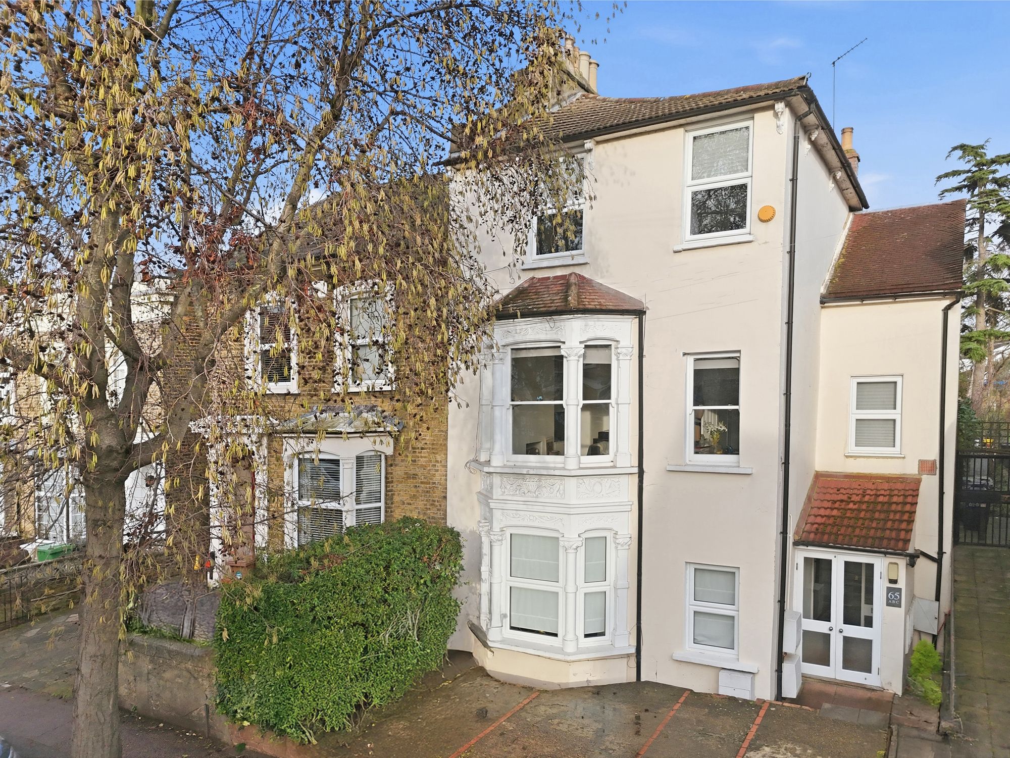 1 bed flat for sale in Grange Park Road, Leyton, E10  - Property Image 1