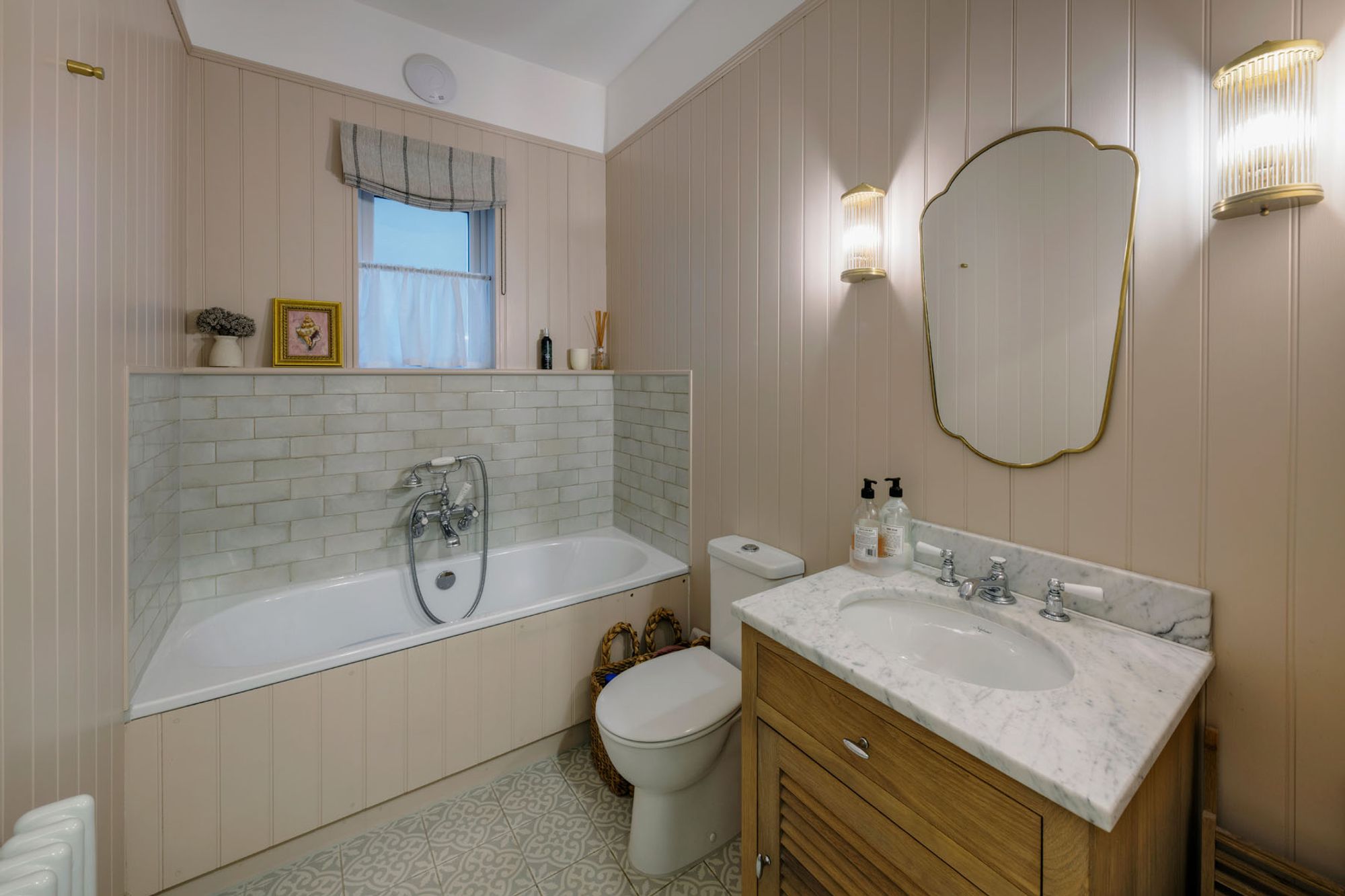 5 bed semi-detached house for sale in Newport Road, Leyton, E10 24