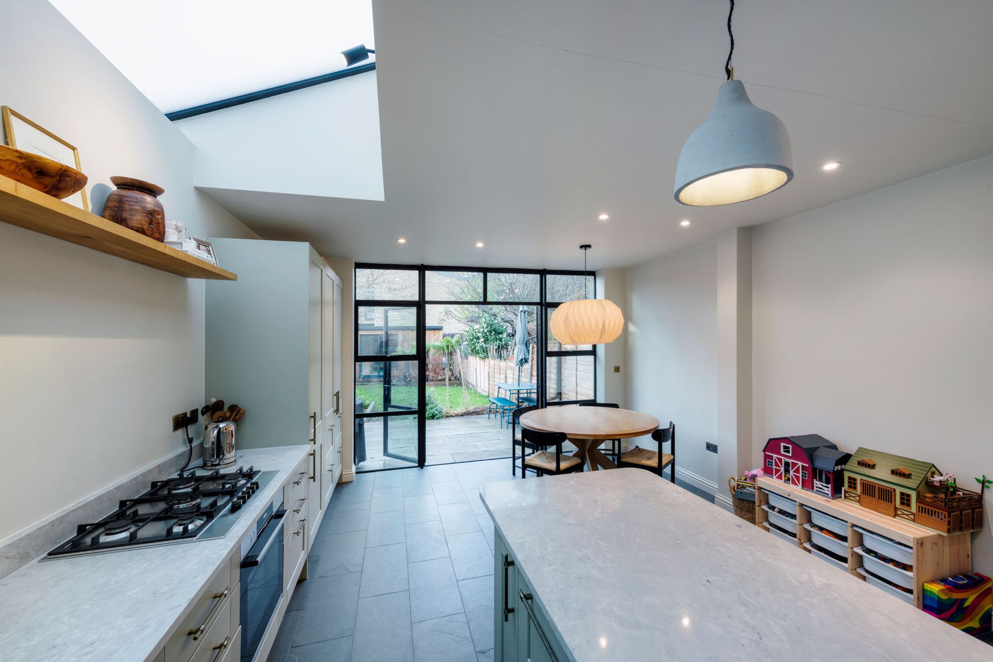 5 bed semi-detached house for sale in Newport Road, Leyton, E10  - Property Image 11