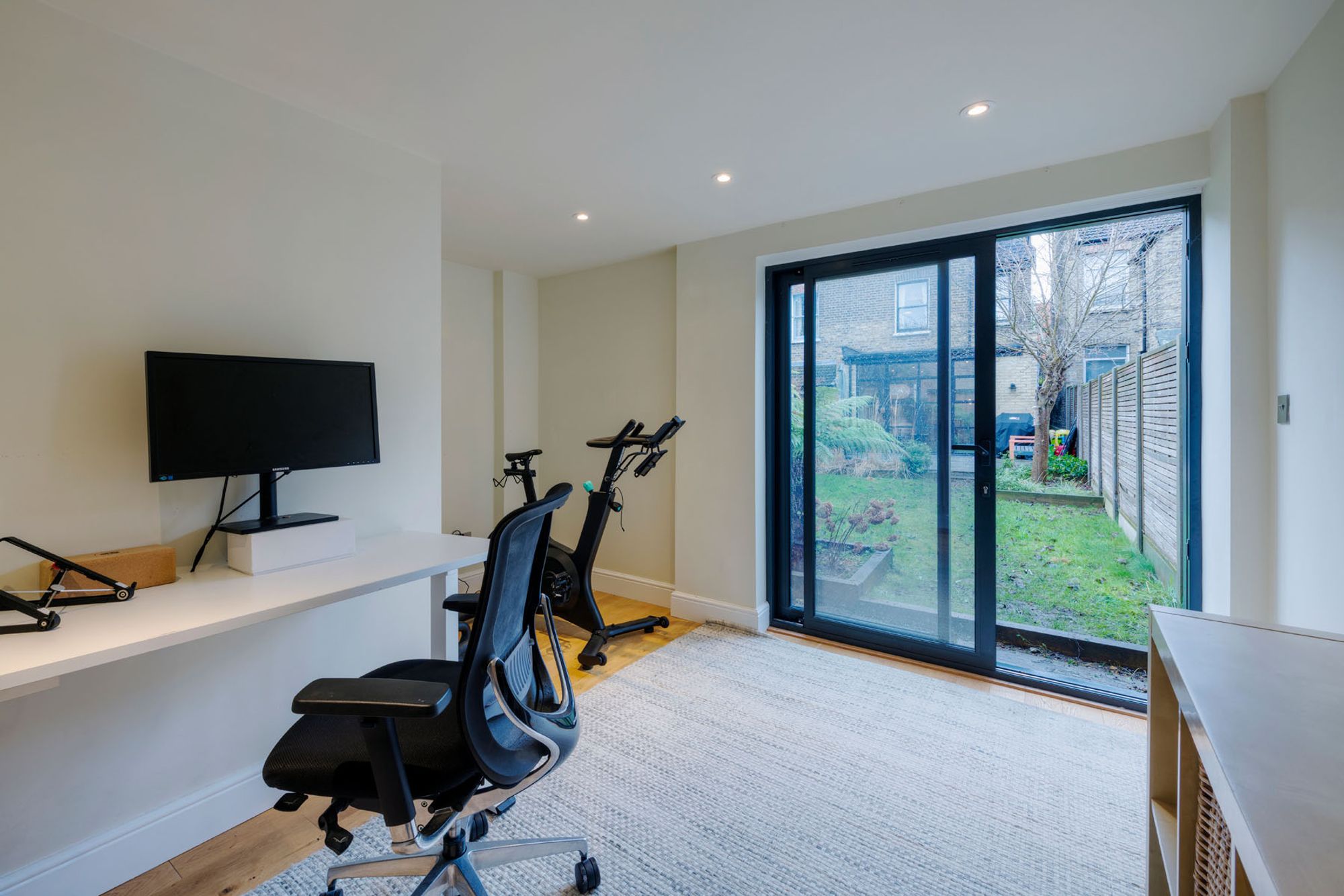 5 bed semi-detached house for sale in Newport Road, Leyton, E10 50