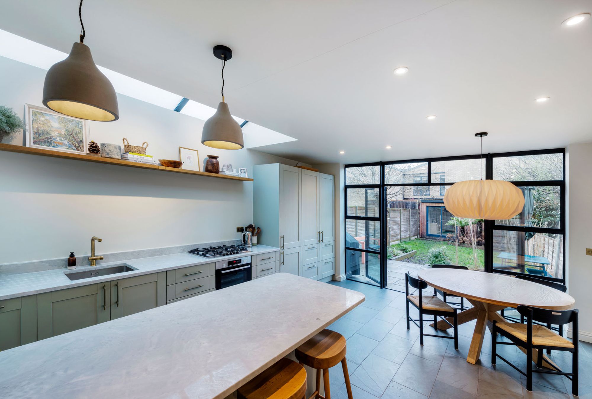 5 bed semi-detached house for sale in Newport Road, Leyton, E10  - Property Image 2