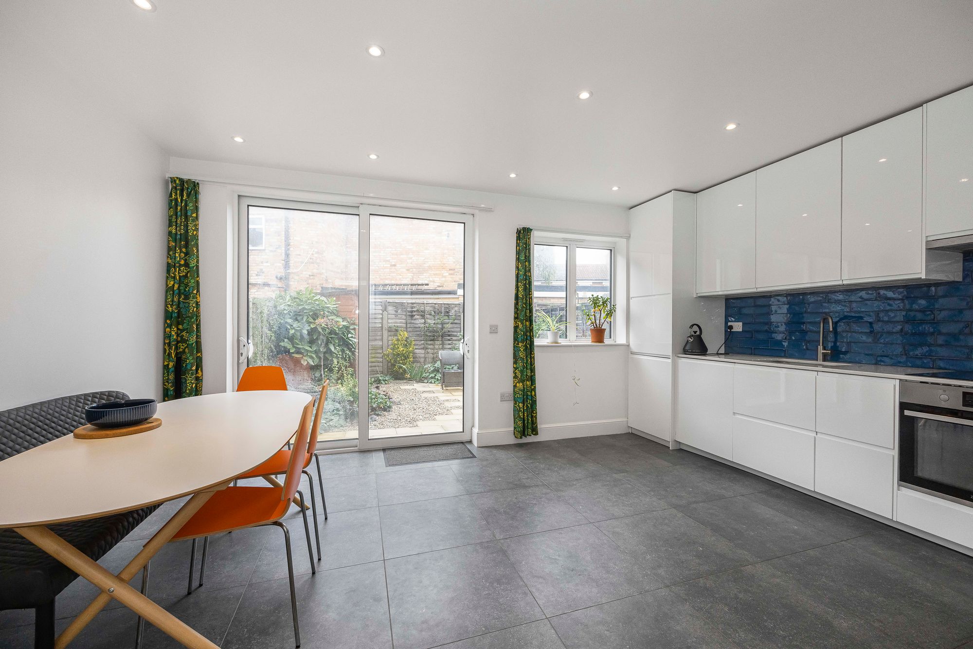 3 bed semi-detached house for sale in Morley Road, London, E10  - Property Image 2