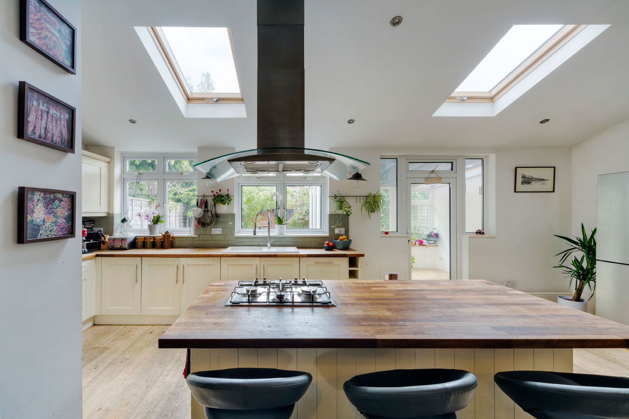 5 bed semi-detached house for sale in Forest Drive East, Leytonstone, E11  - Property Image 12