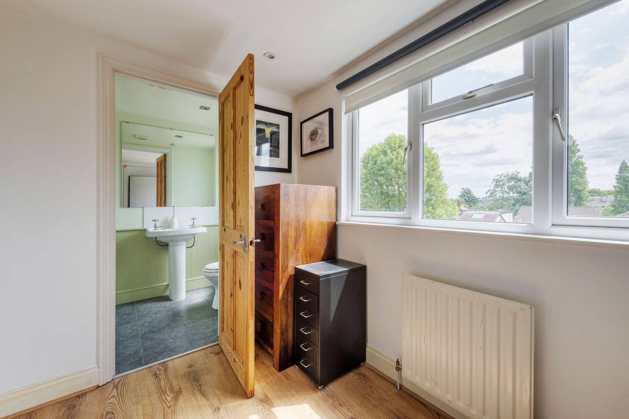 5 bed semi-detached house for sale in Forest Drive East, Leytonstone, E11  - Property Image 38