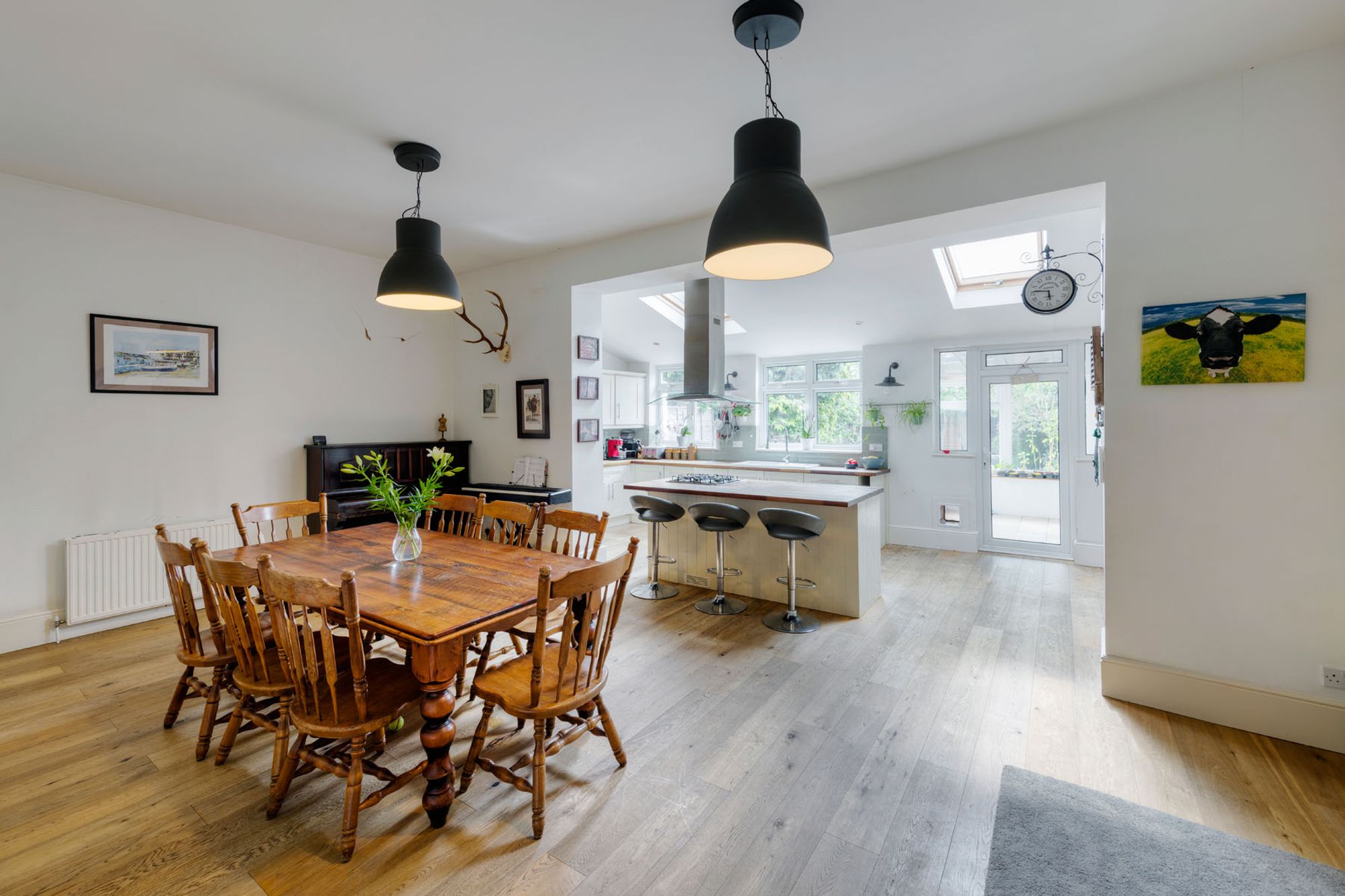 5 bed semi-detached house for sale in Forest Drive East, Leytonstone, E11  - Property Image 3