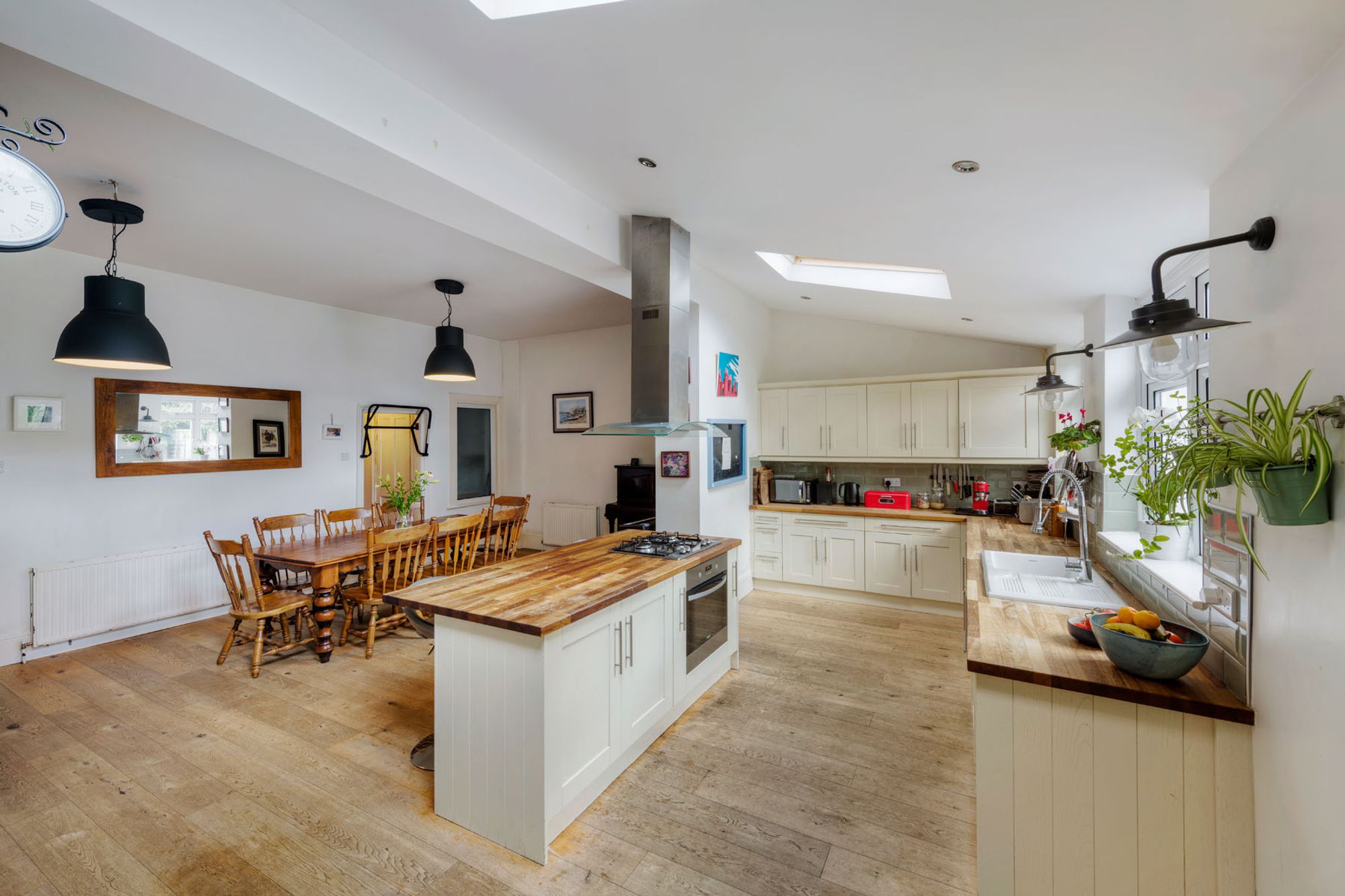 5 bed semi-detached house for sale in Forest Drive East, Leytonstone, E11  - Property Image 11