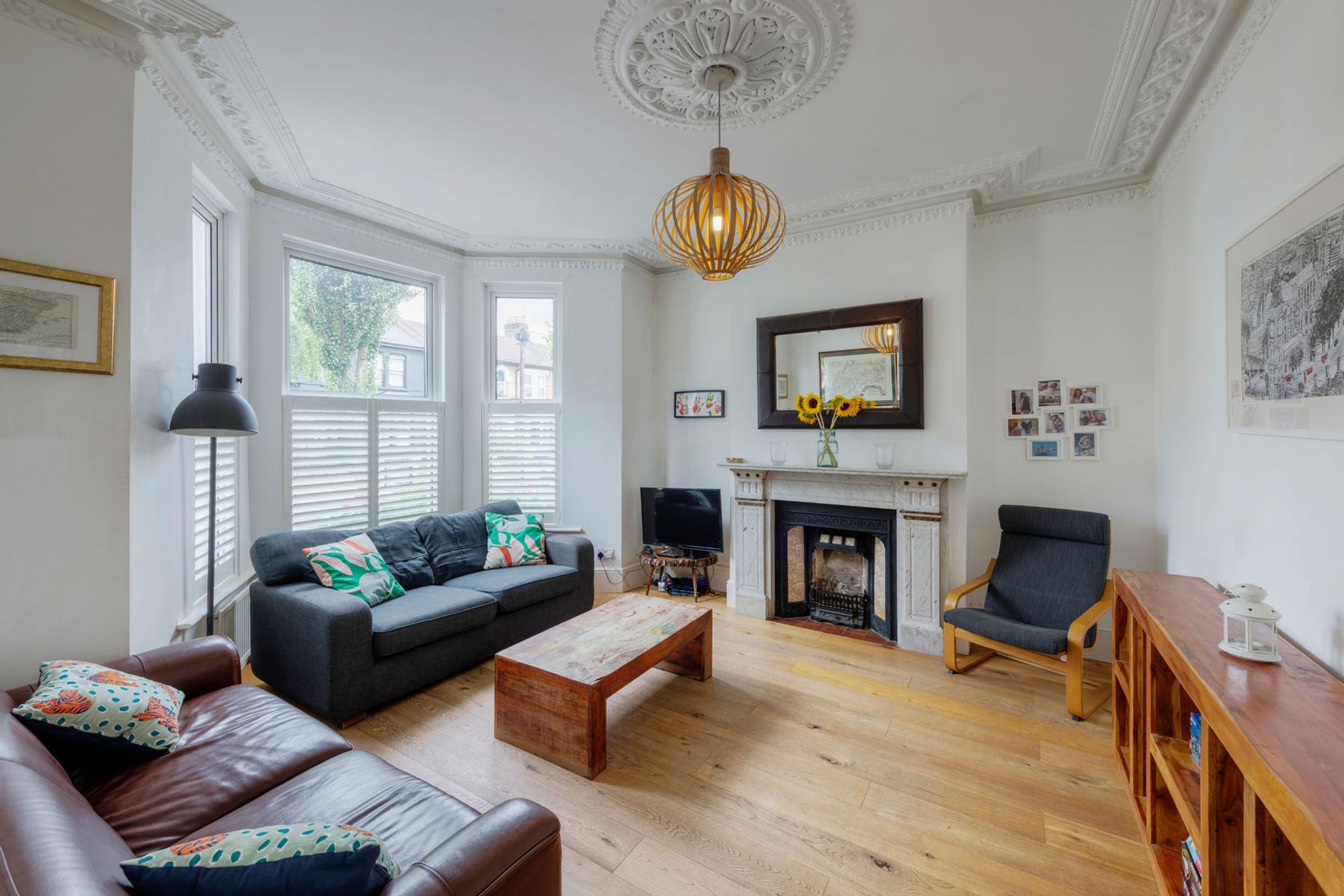 5 bed semi-detached house for sale in Forest Drive East, Leytonstone, E11  - Property Image 2