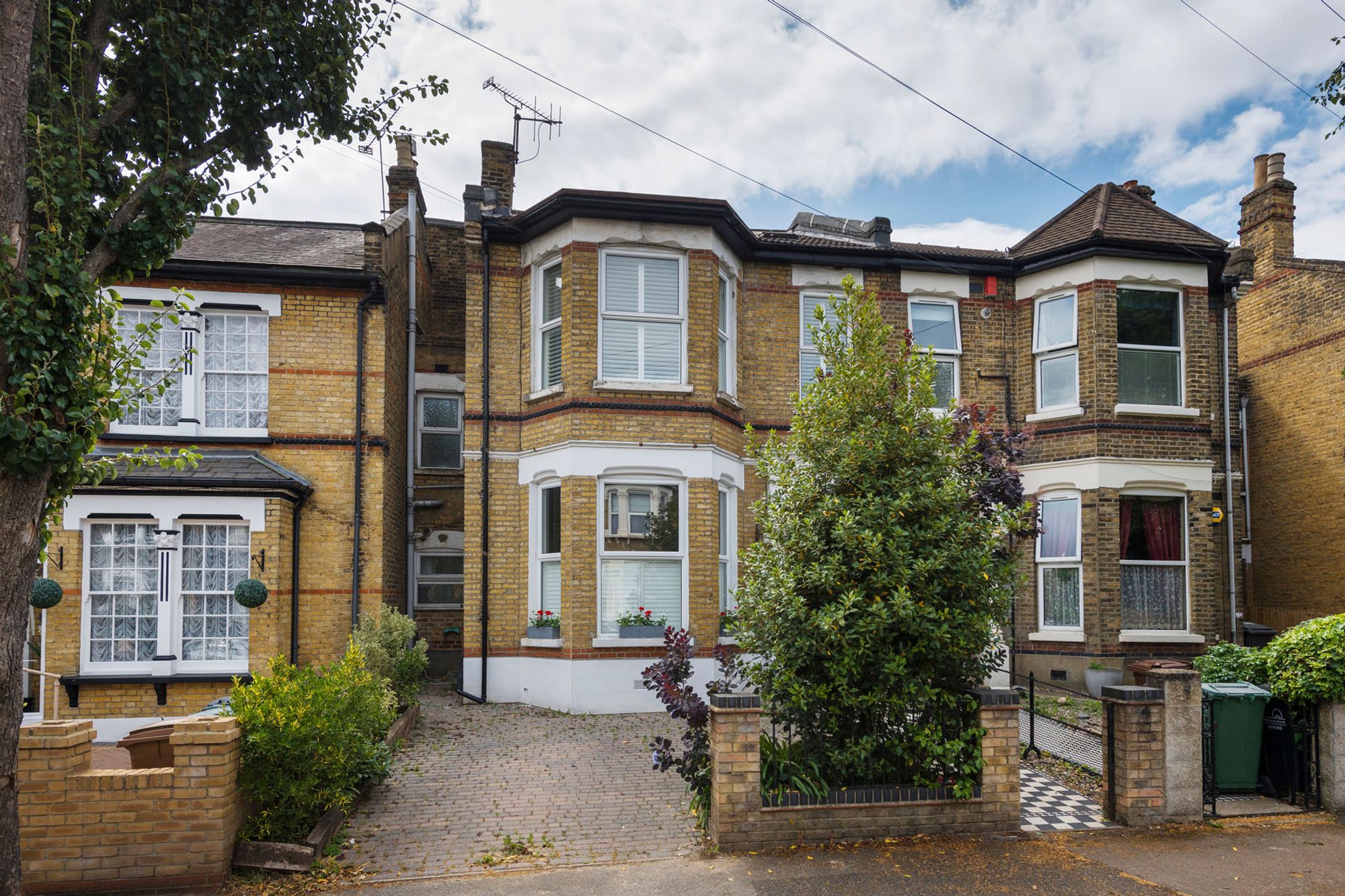 5 bed semi-detached house for sale in Forest Drive East, Leytonstone, E11