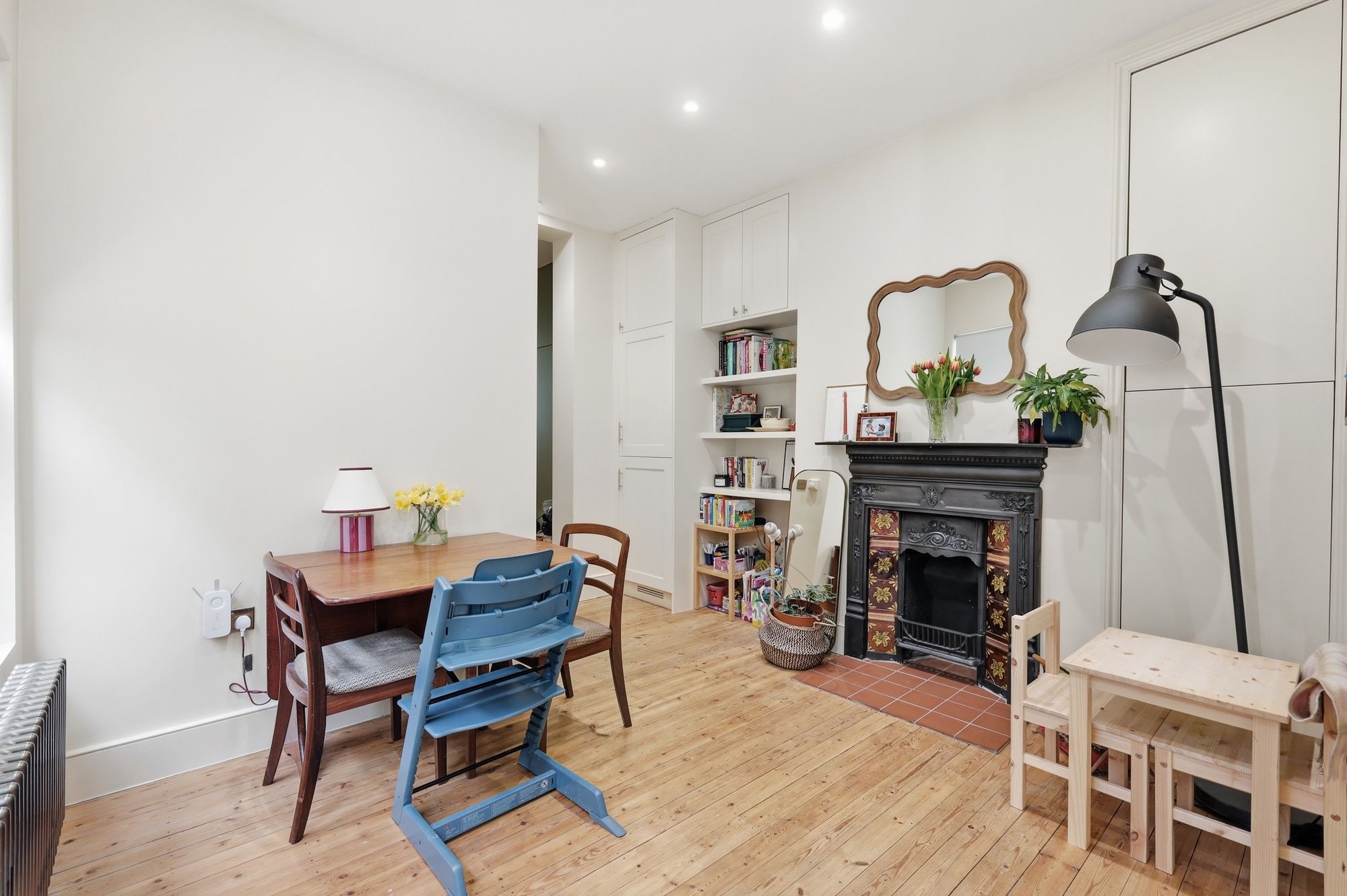 2 bed flat for sale in Newport Road, Leyton, E10 7