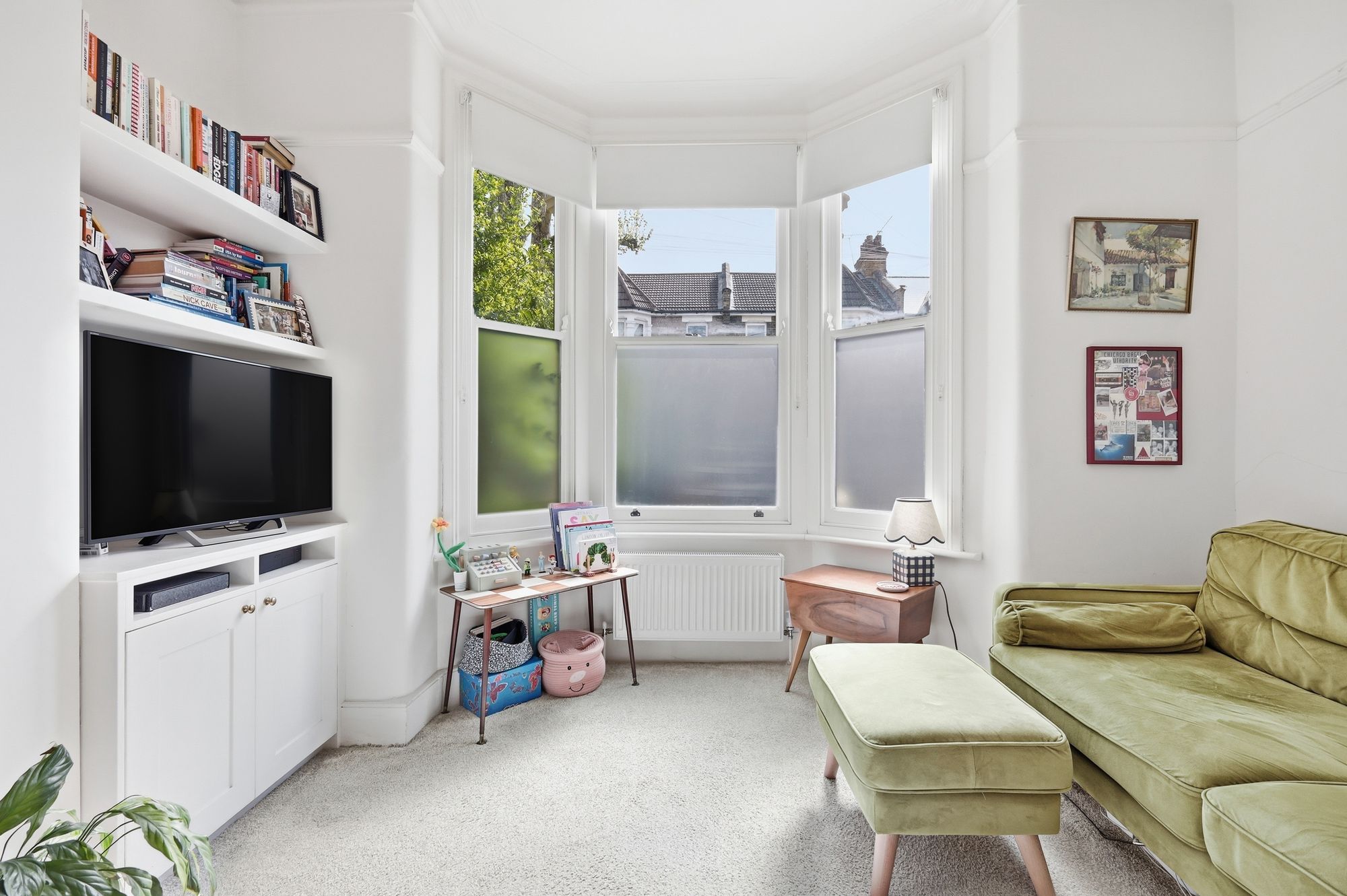 2 bed flat for sale in Newport Road, Leyton, E10 1