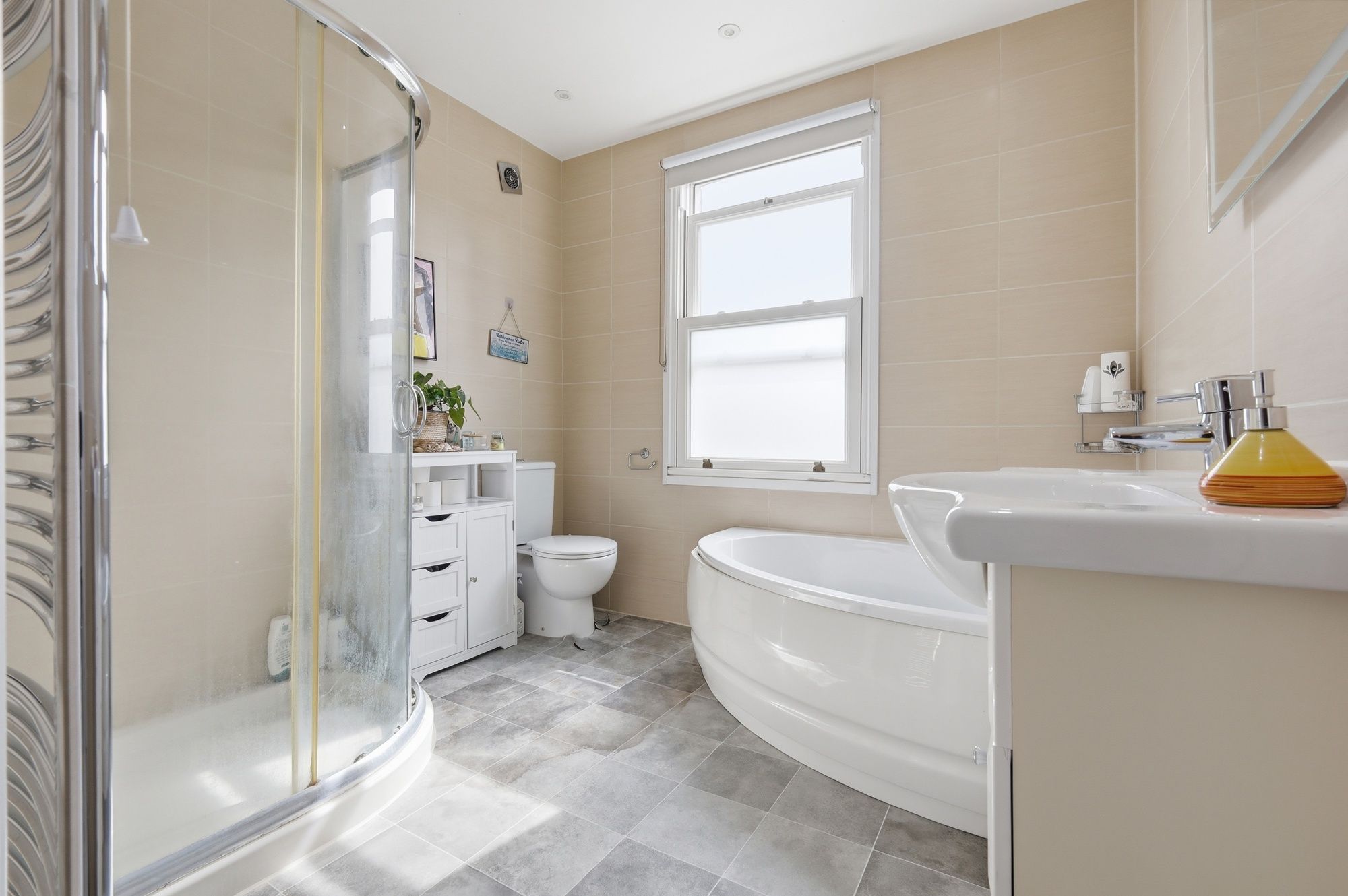 2 bed mid-terraced house for sale in Blenheim Road, Walthamstow, E17  - Property Image 16