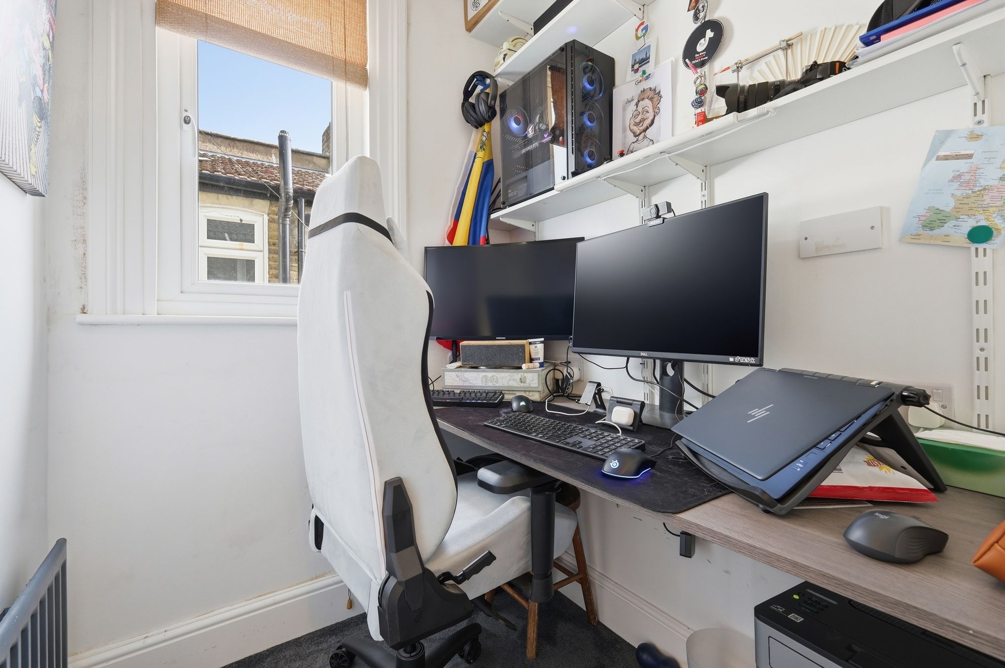 2 bed mid-terraced house for sale in Blenheim Road, Walthamstow, E17 14