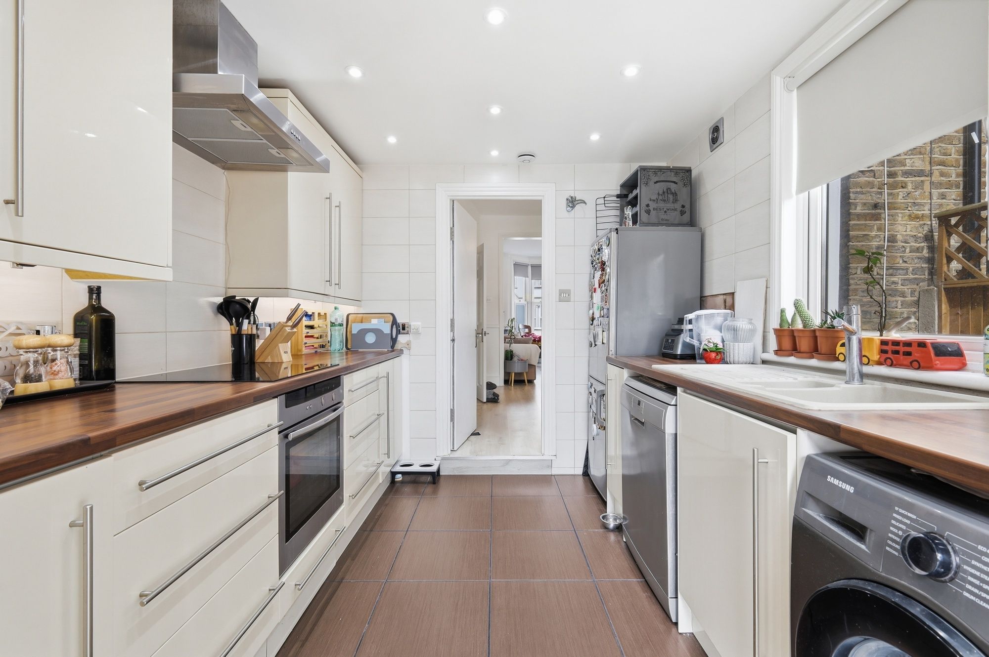 2 bed mid-terraced house for sale in Blenheim Road, Walthamstow, E17  - Property Image 9