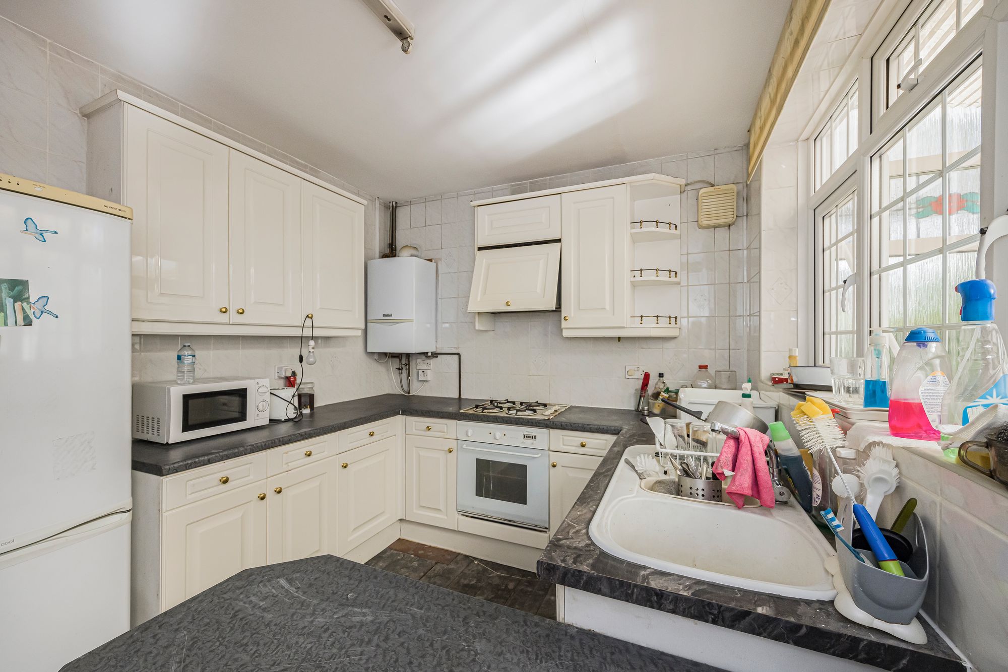 4 bed detached house for sale in Essex Road, Leyton, E10  - Property Image 2