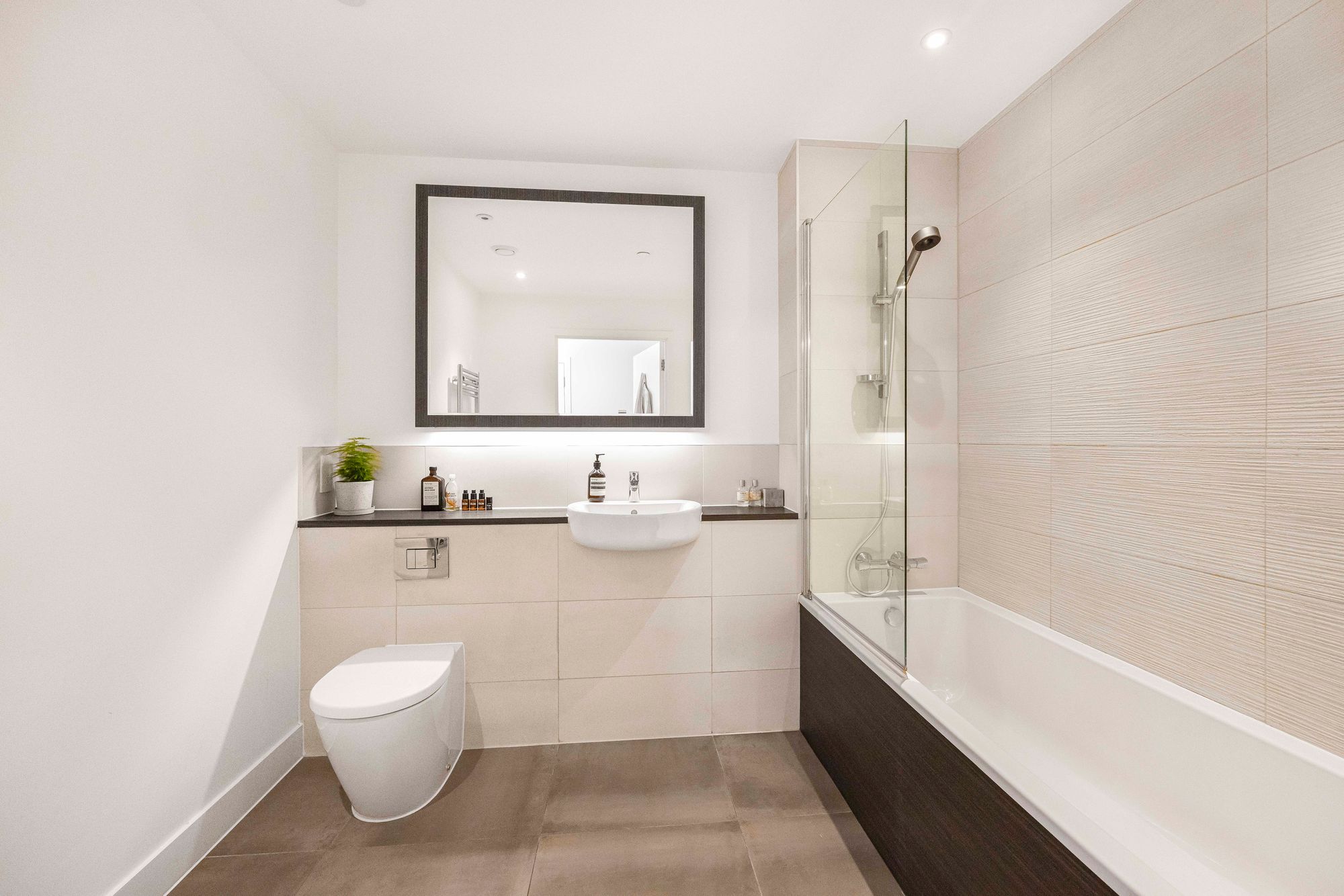 1 bed apartment for sale in Beck Square, London, E10  - Property Image 14