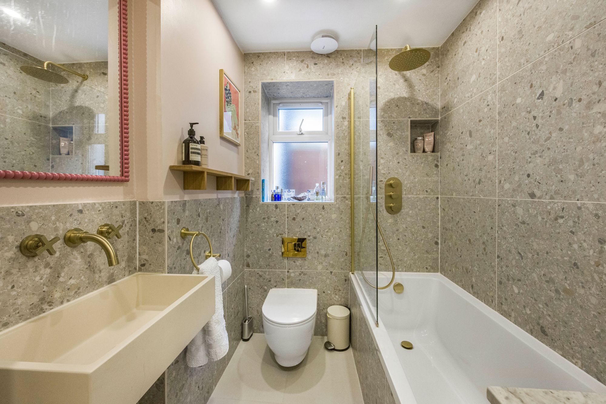 2 bed flat for sale in Brisbane Road, Leyton, E10  - Property Image 13