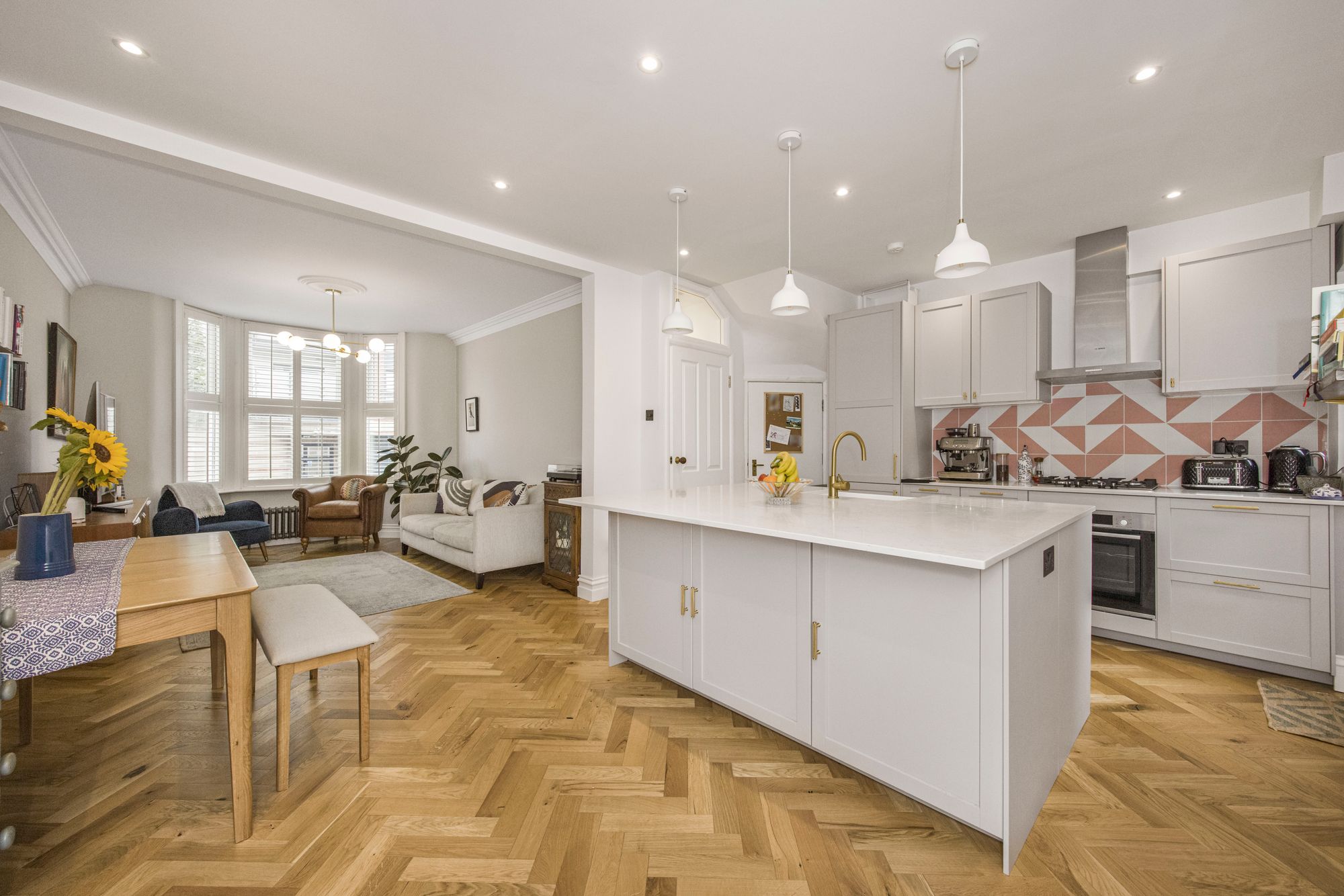 2 bed flat for sale in Brisbane Road, Leyton, E10  - Property Image 6