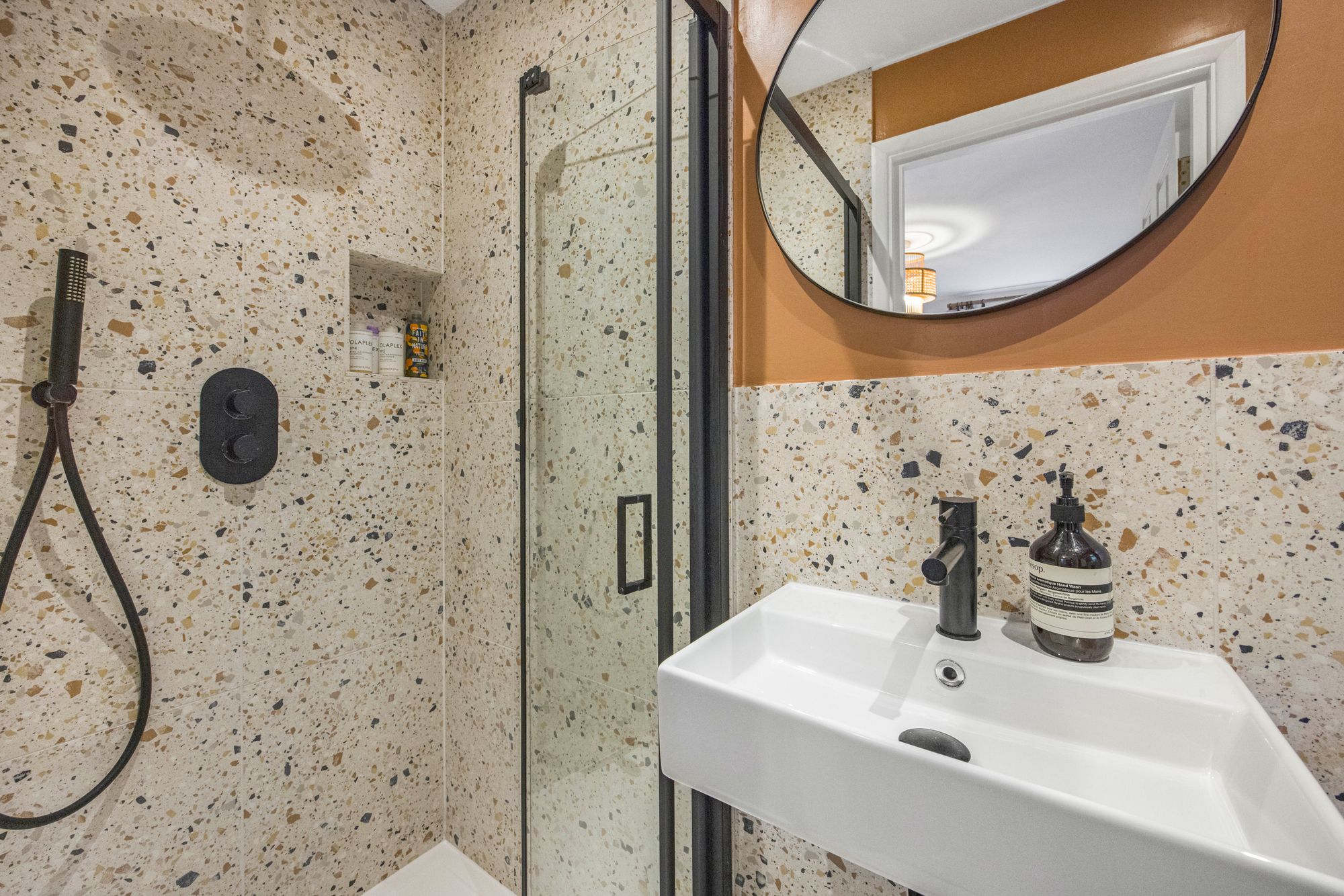 2 bed flat for sale in Brisbane Road, Leyton, E10  - Property Image 12