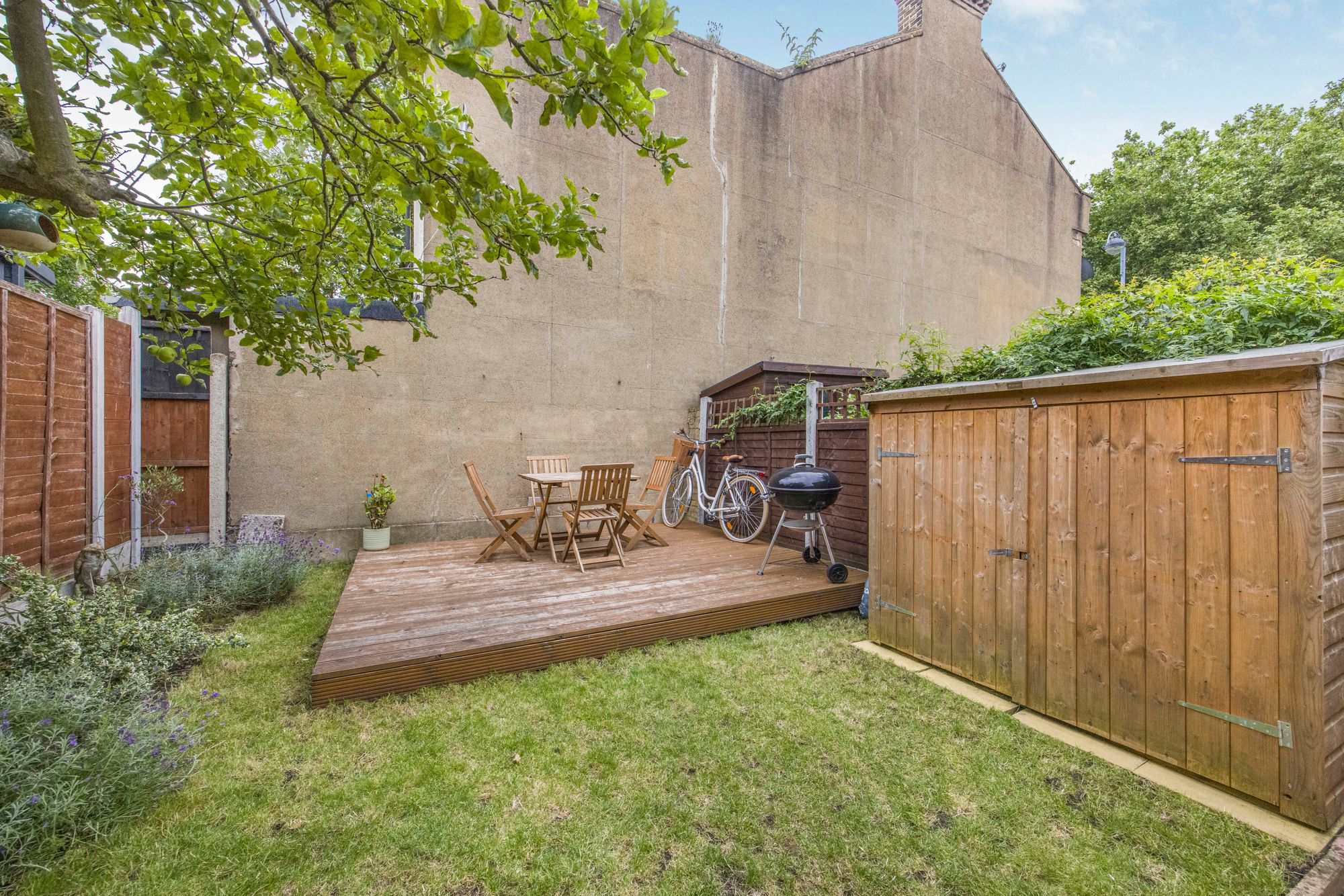 2 bed flat for sale in Brisbane Road, Leyton, E10 13