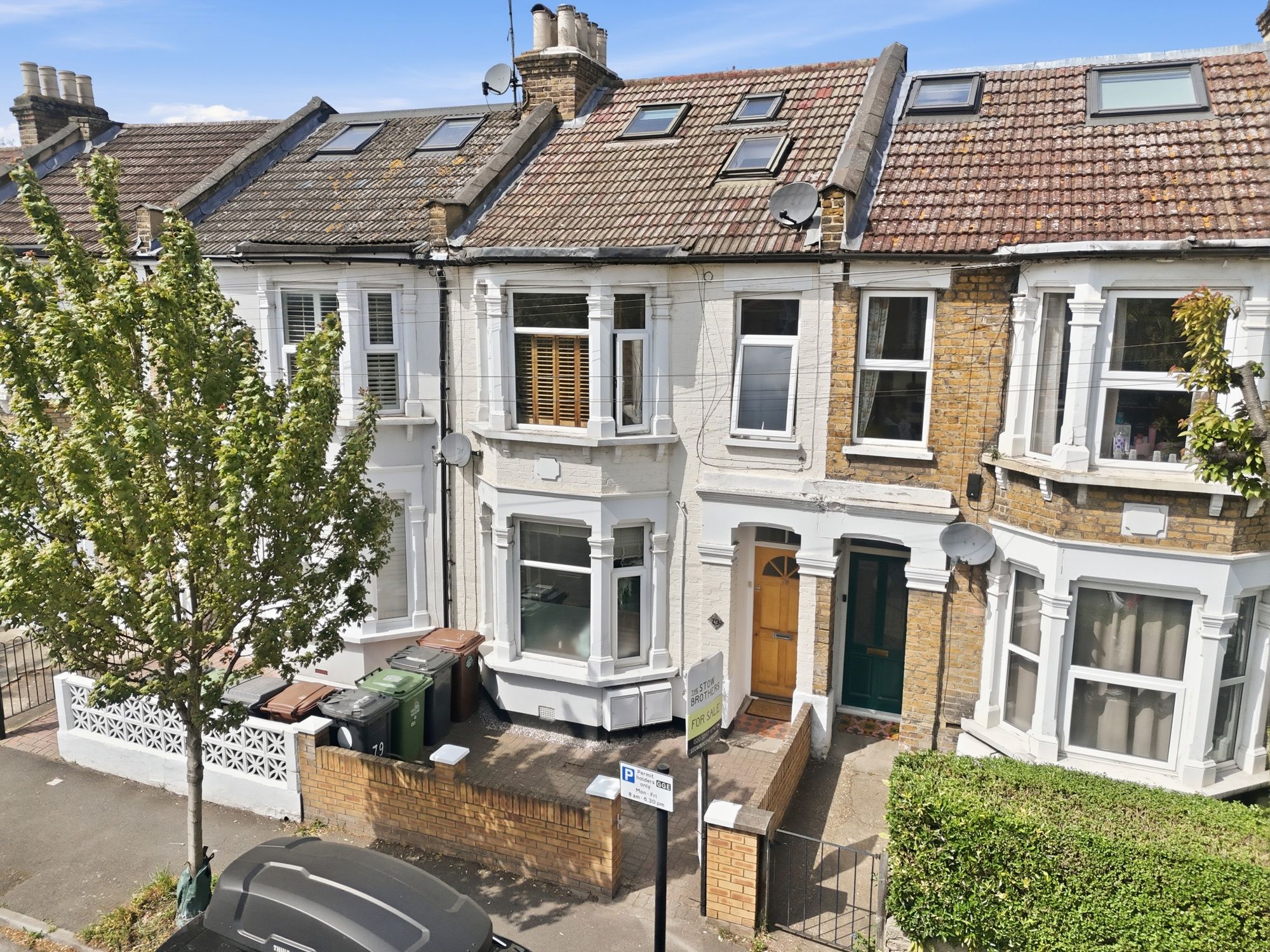 2 bed flat for sale in Claude Road, Leyton, E10