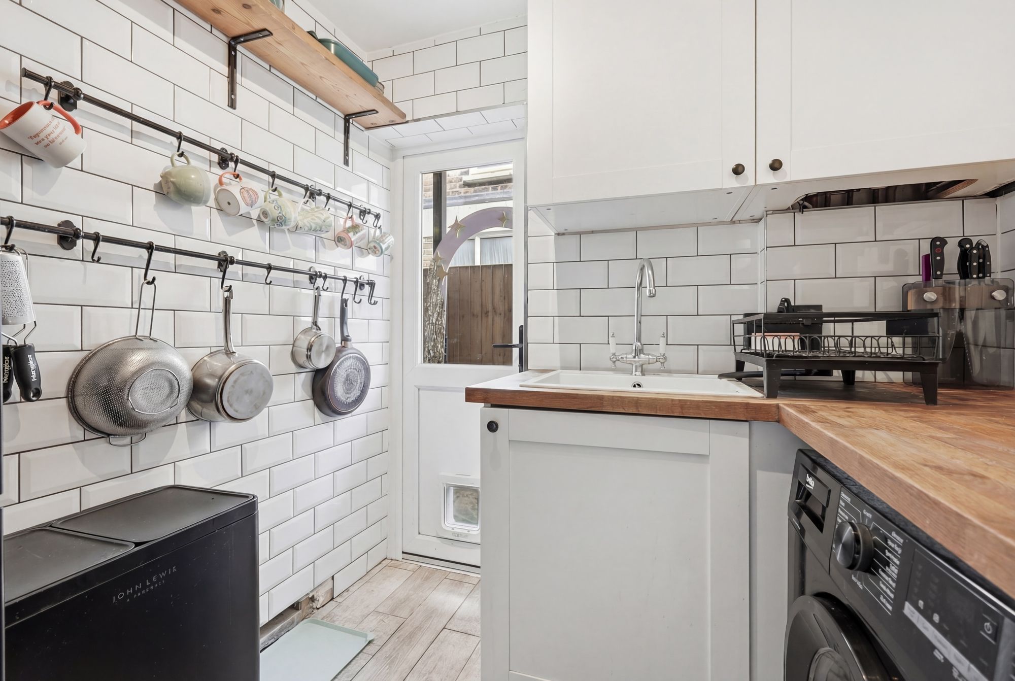 2 bed flat for sale in Albert Road, Leyton, E10  - Property Image 12