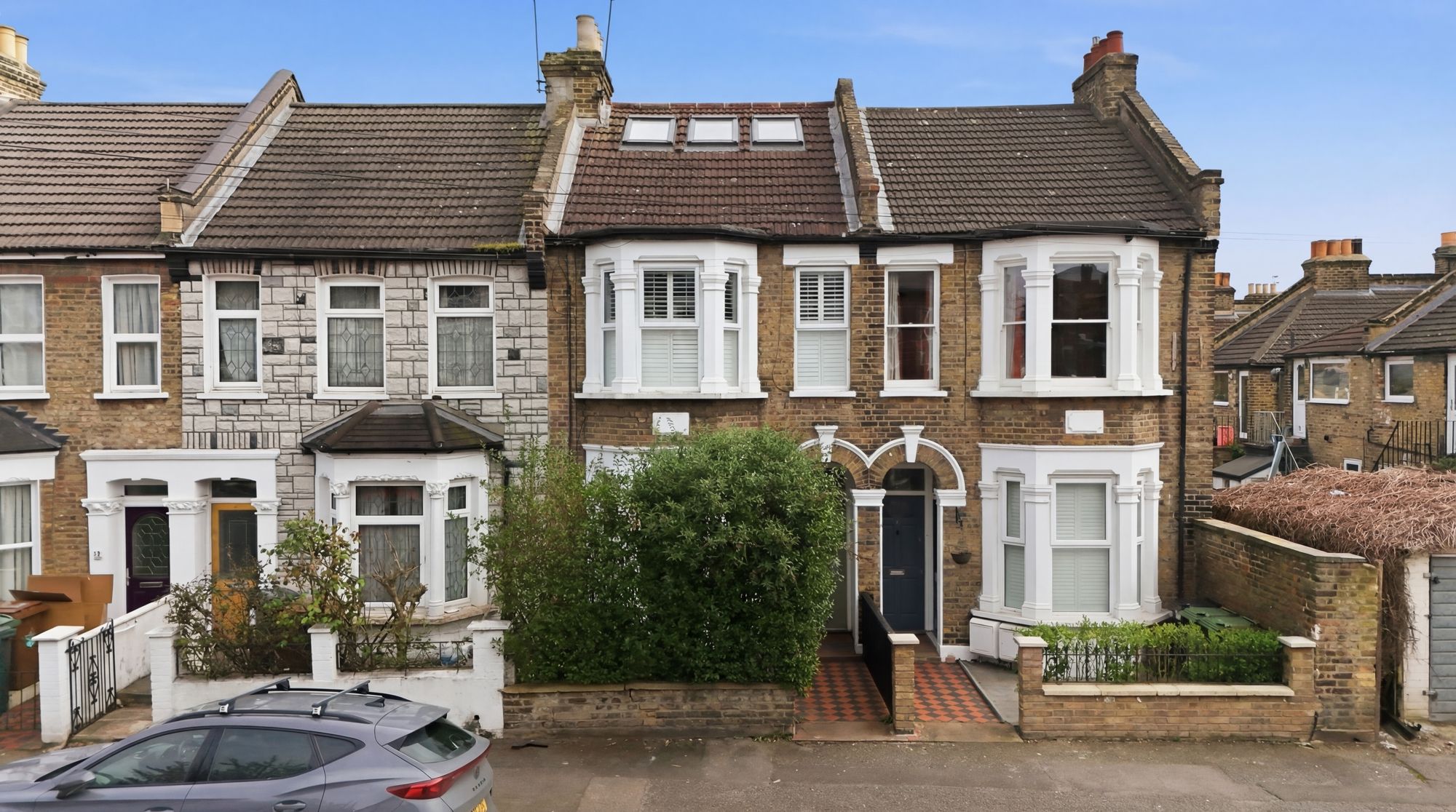 2 bed flat for sale in Albert Road, Leyton, E10