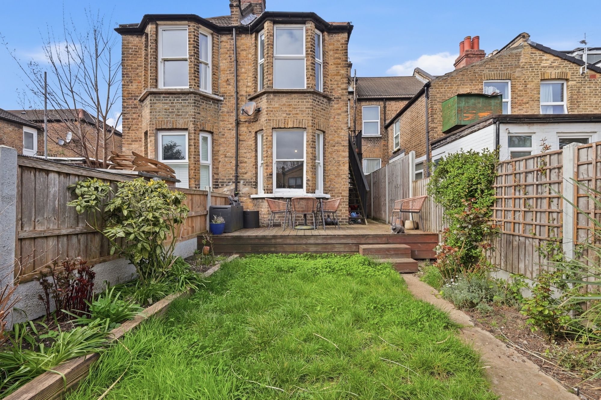 2 bed flat for sale in Albert Road, Leyton, E10 3