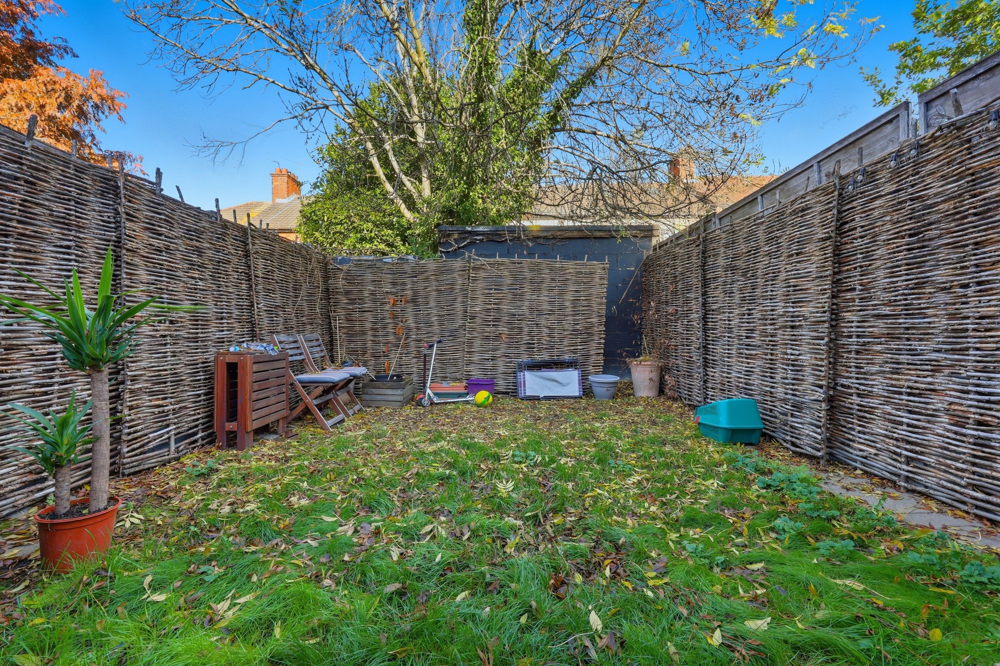 4 bed terraced house for sale in Woodlands Road, London, E17 12