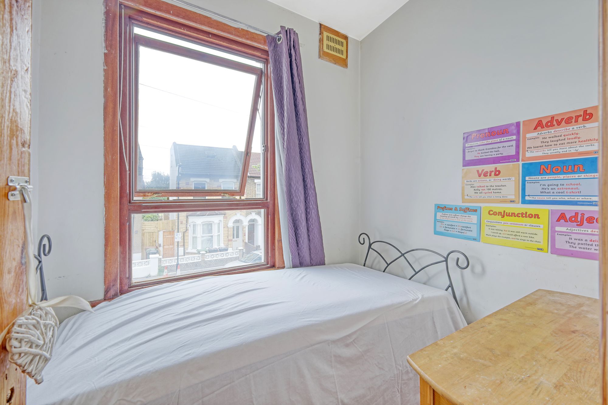 4 bed terraced house for sale in Leslie Road, London, E11 11