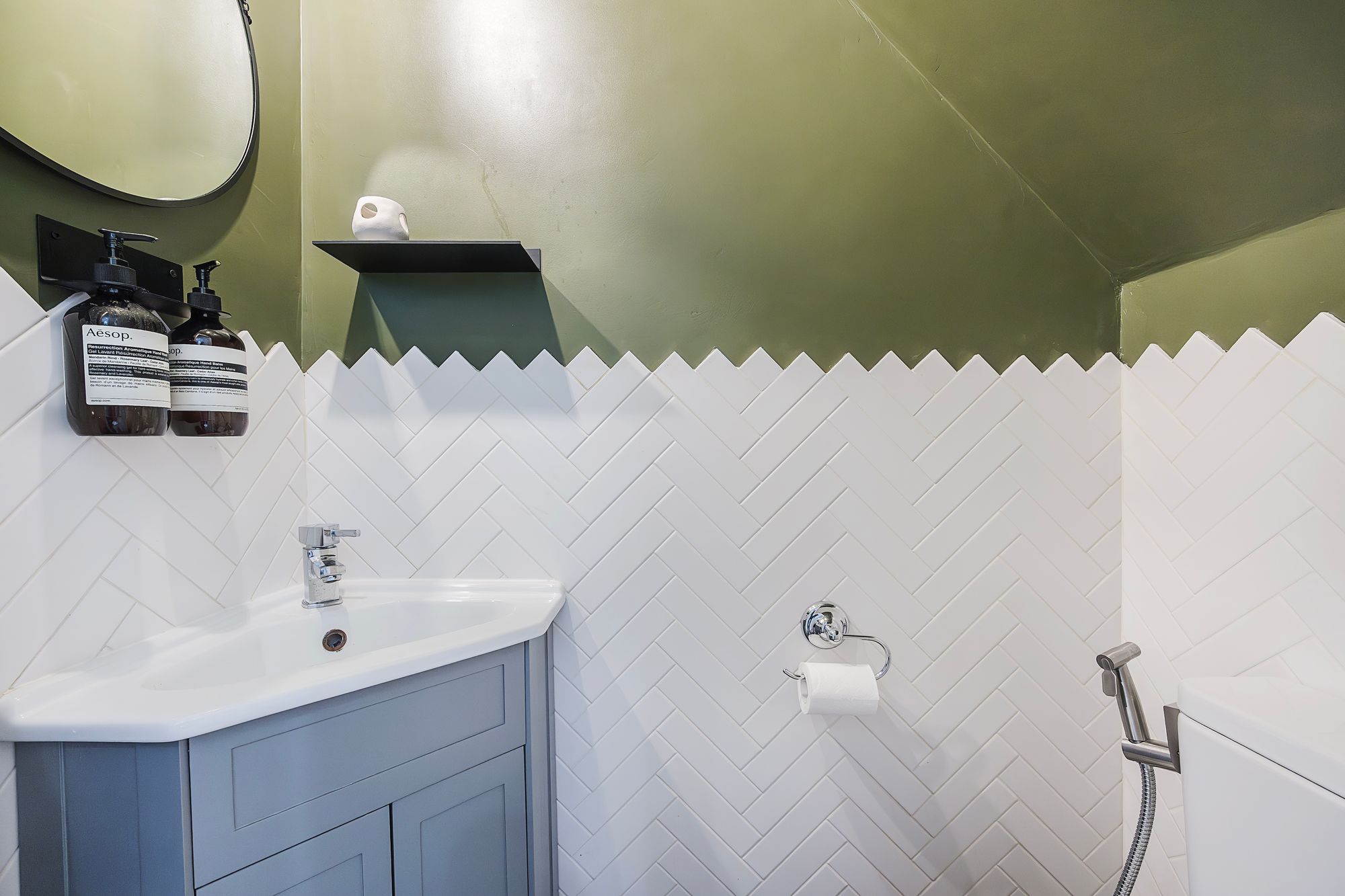 4 bed end of terrace house for sale in Adelaide Road, Leyton, E10  - Property Image 16