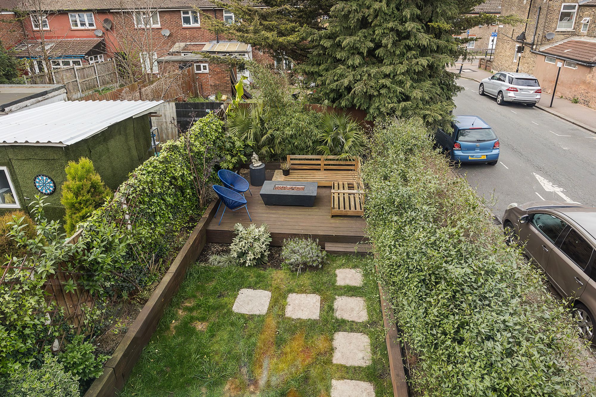 4 bed end of terrace house for sale in Adelaide Road, Leyton, E10 17