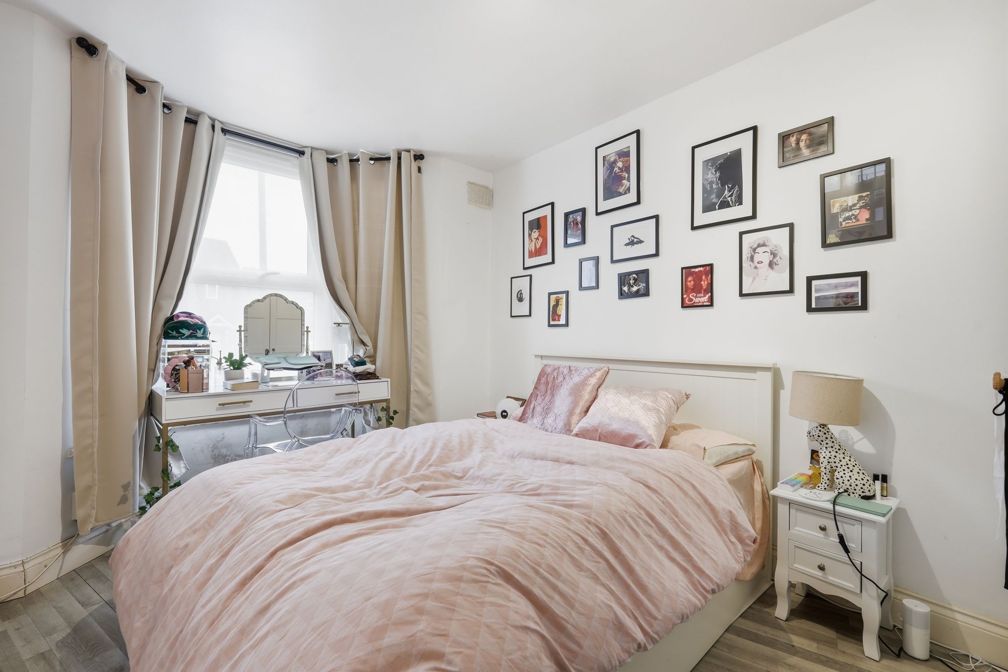 2 bed flat for sale in Shernhall Street, Walthamstow, E17 8