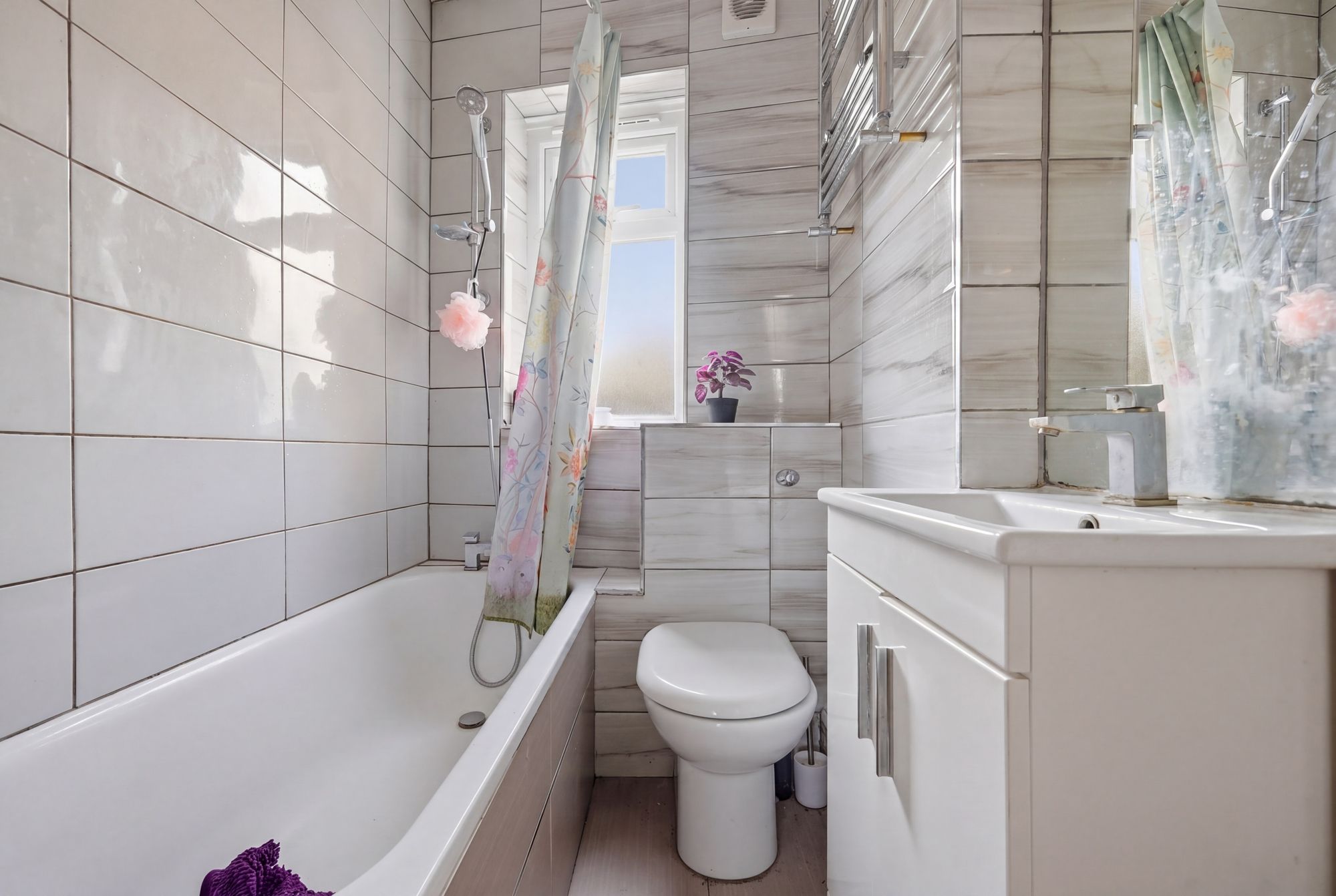 2 bed flat for sale in Shernhall Street, Walthamstow, E17 9