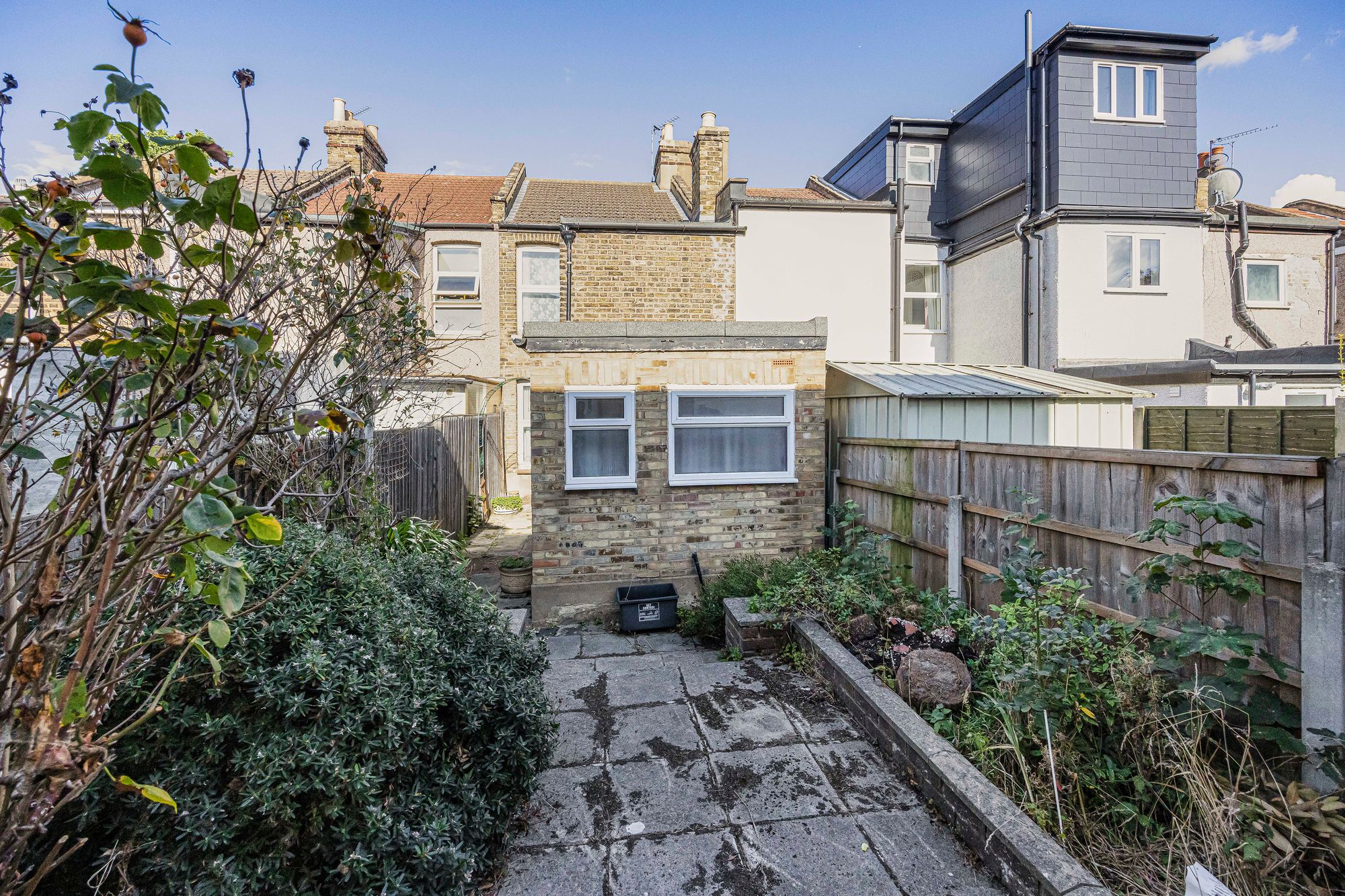 3 bed mid-terraced house for sale in Odessa Road, Forest Gate  - Property Image 14