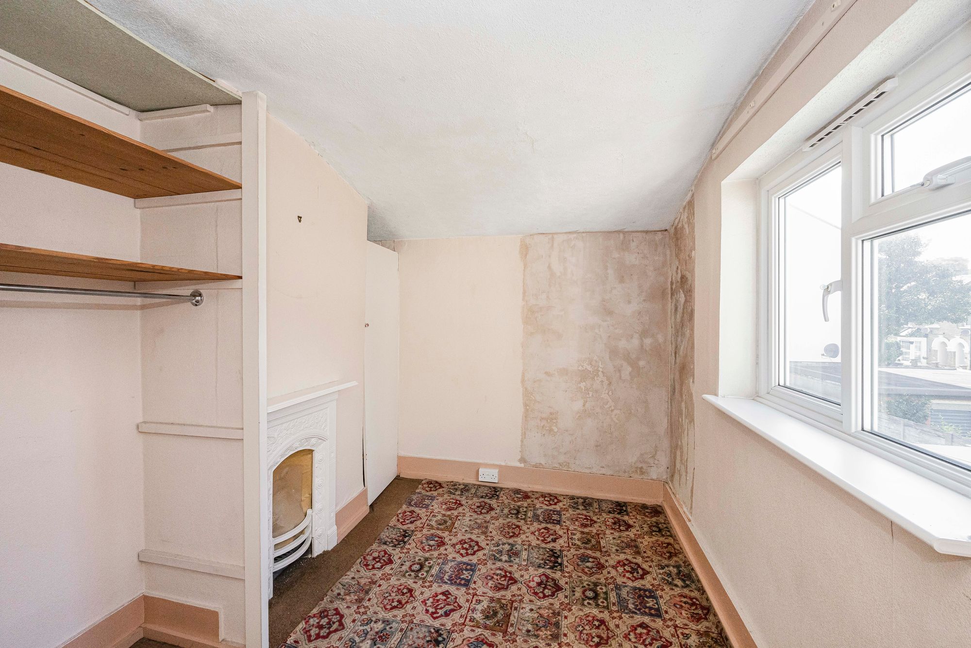 3 bed mid-terraced house for sale in Odessa Road, Forest Gate  - Property Image 13