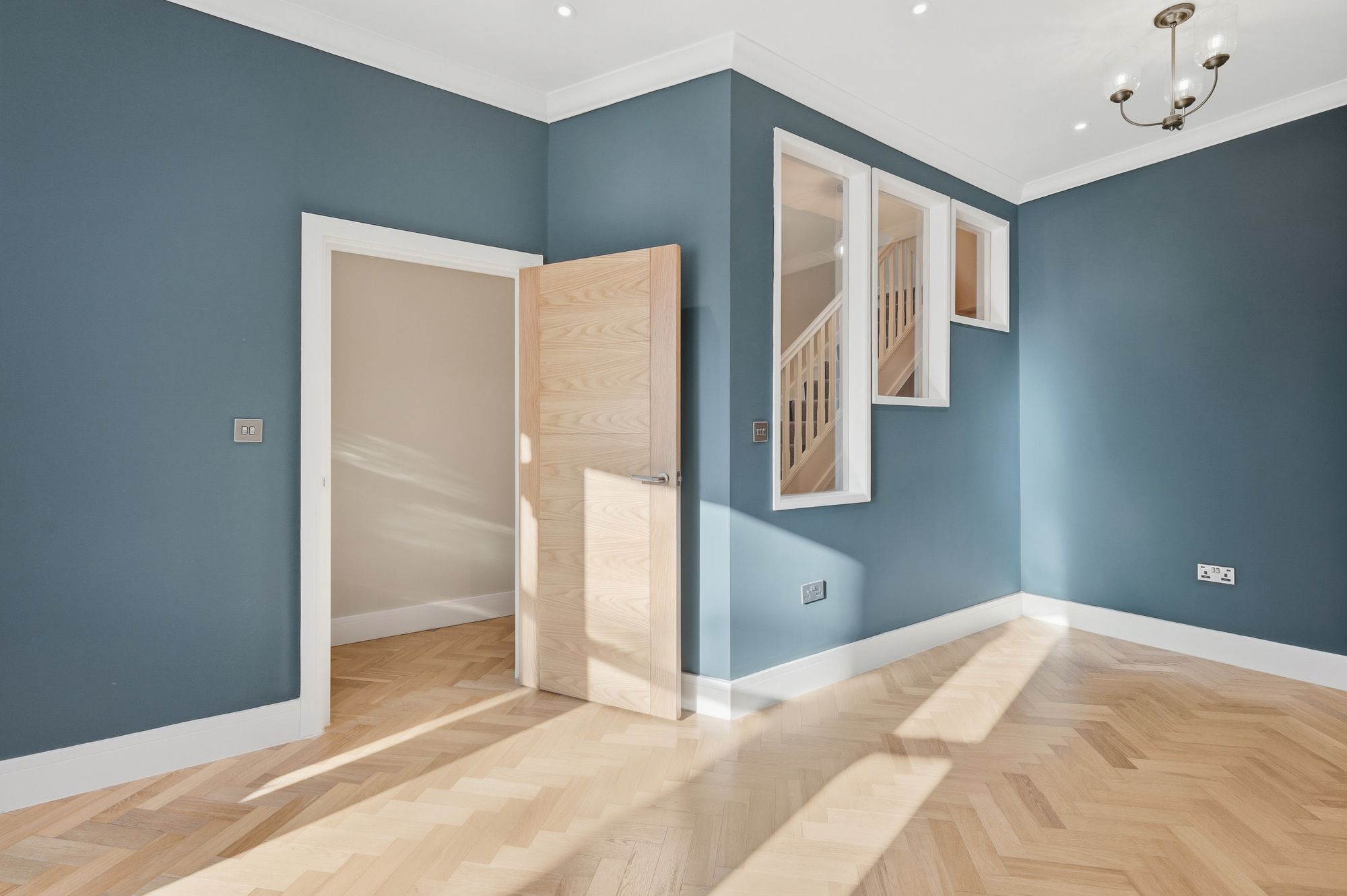 4 bed terraced house for sale in Capworth Street, Leyton, E10  - Property Image 11