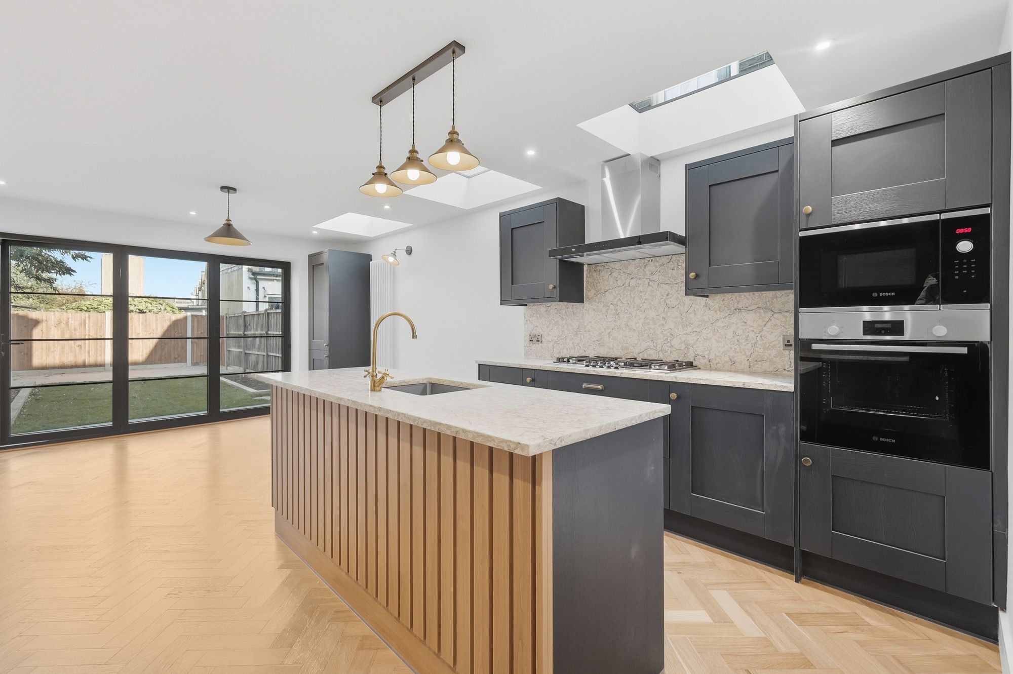 4 bed terraced house for sale in Capworth Street, Leyton, E10  - Property Image 4