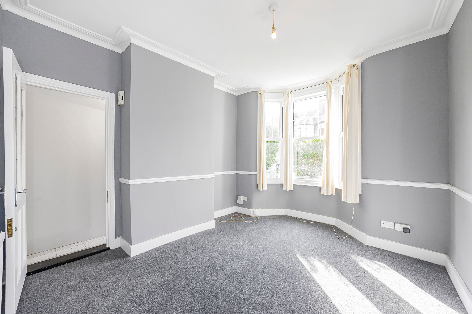 2 bed for sale in Morley Road, Leyton, E10 2