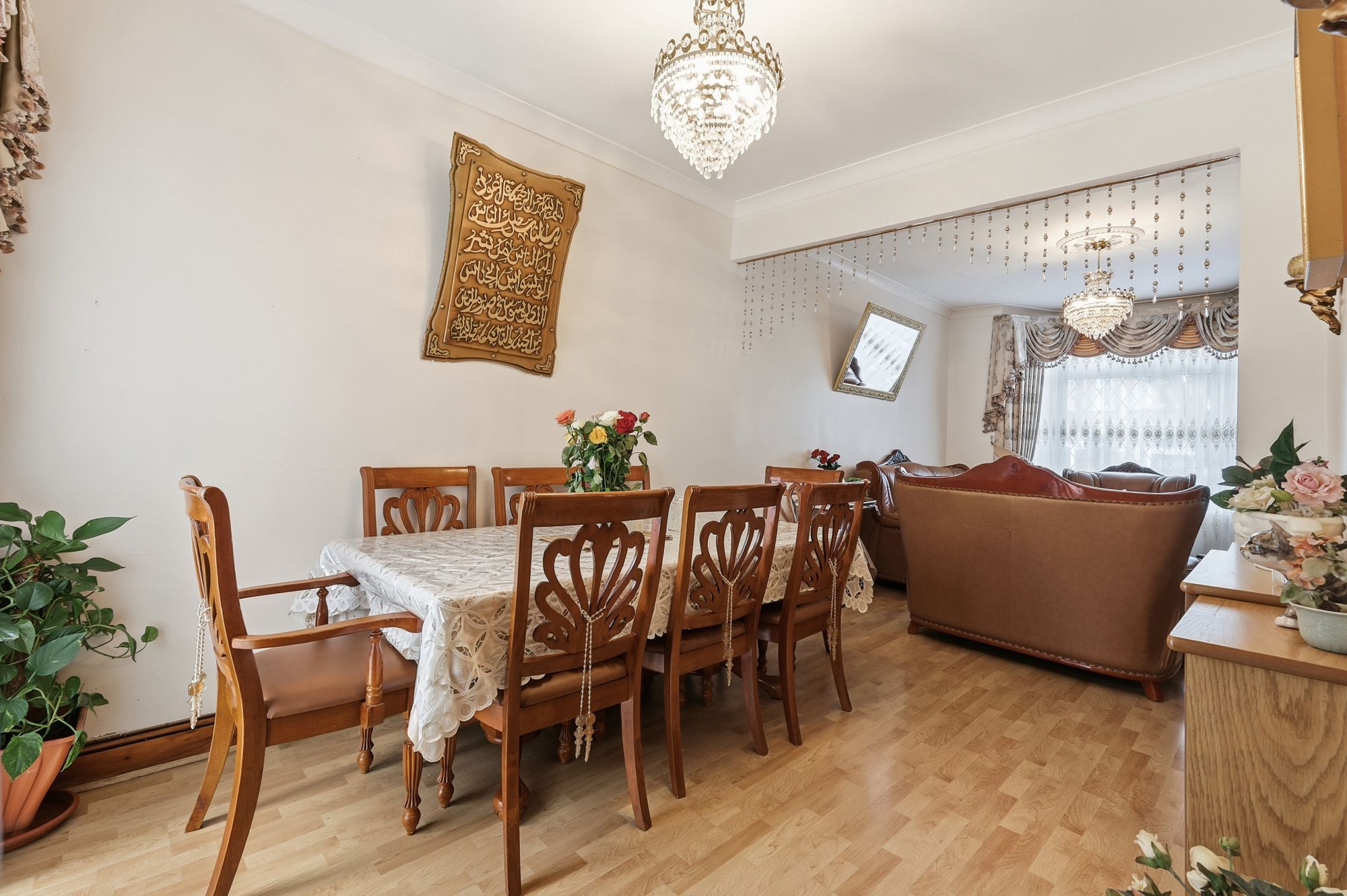 6 bed mid-terraced house for sale in Capworth Street, Leyton, E10  - Property Image 4