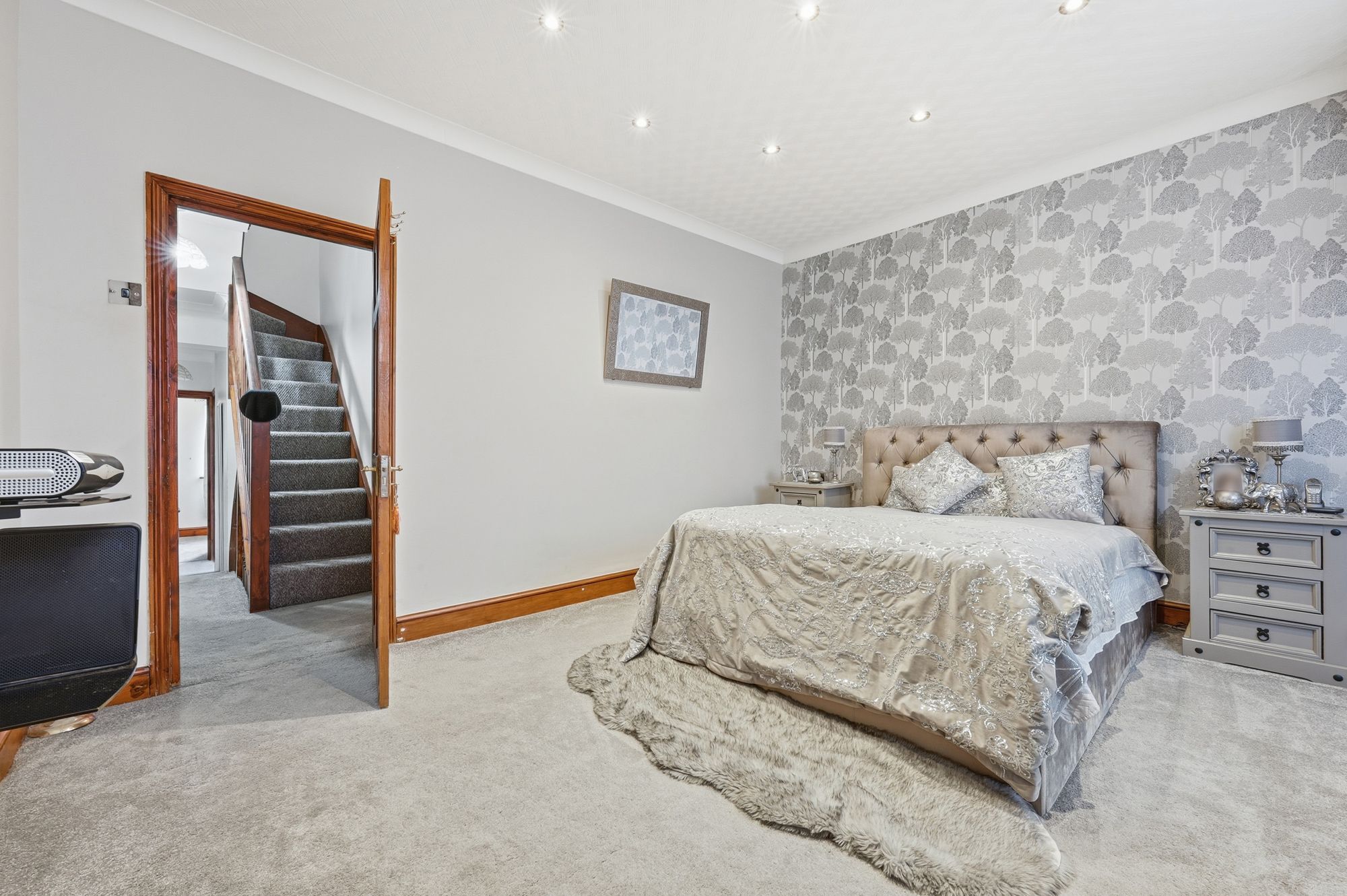 6 bed mid-terraced house for sale in Capworth Street, Leyton, E10  - Property Image 14