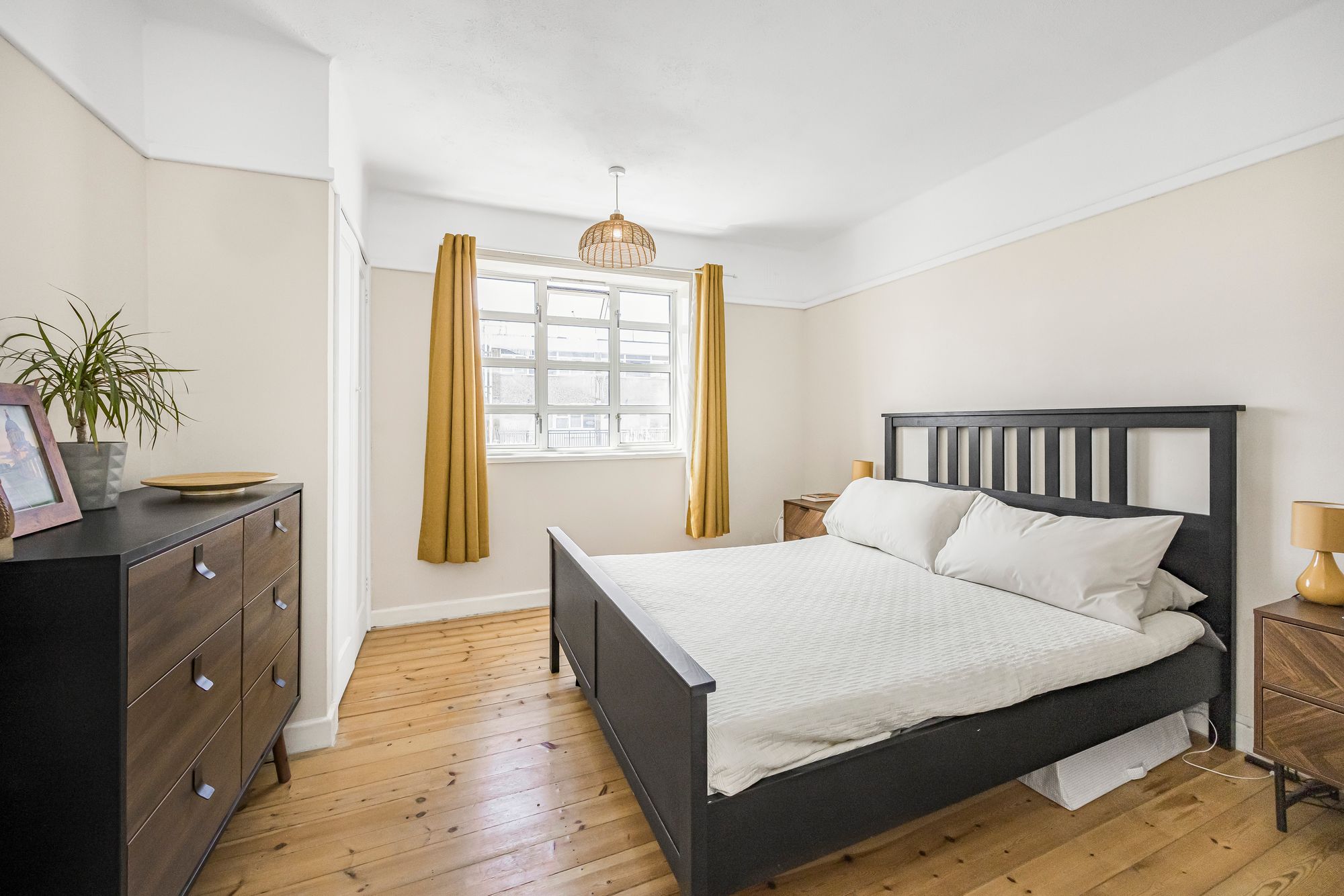 2 bed flat for sale in Beaumont House, Lake Road, Leyton, E10 2