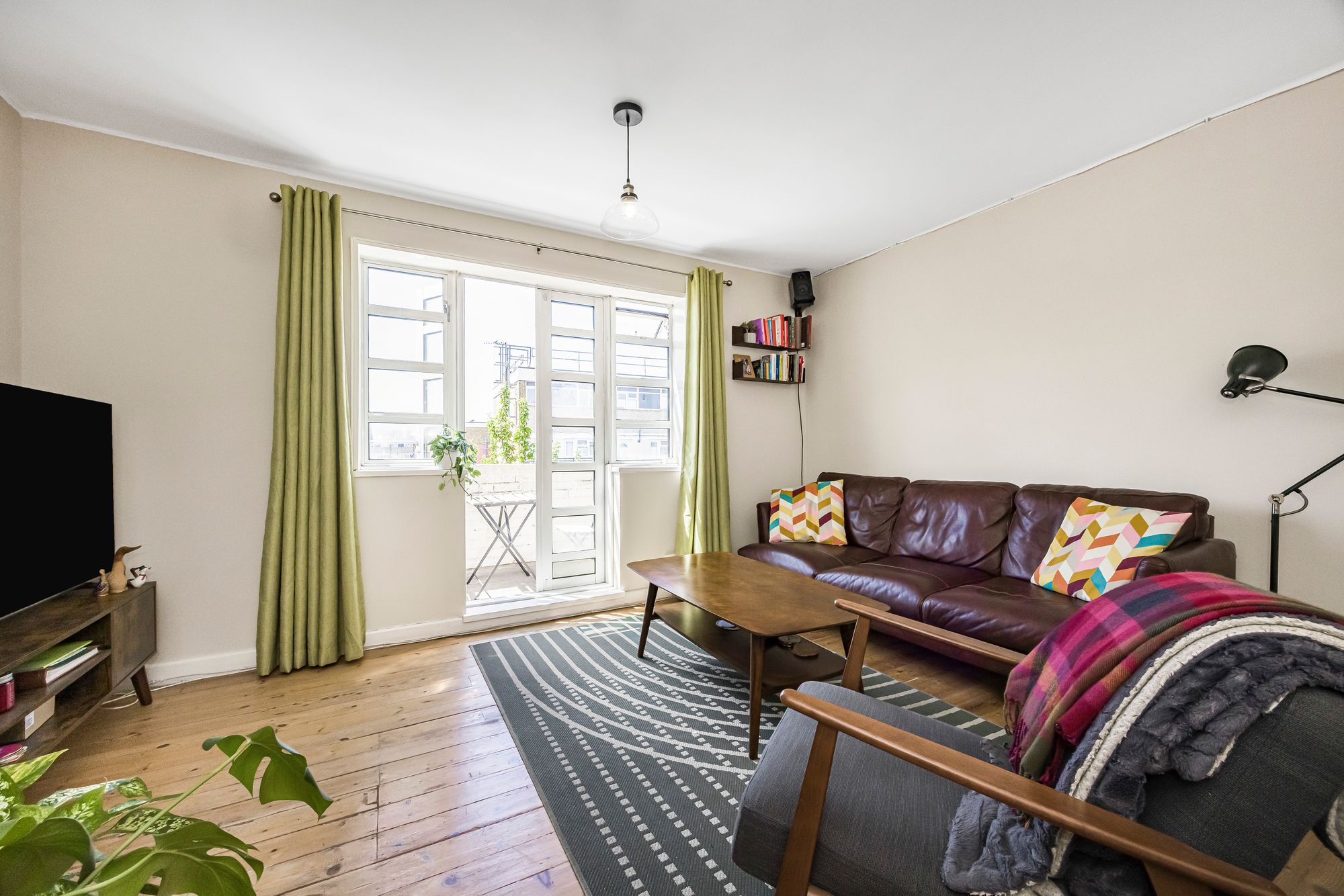 2 bed flat for sale in Beaumont House, Lake Road, Leyton, E10 5